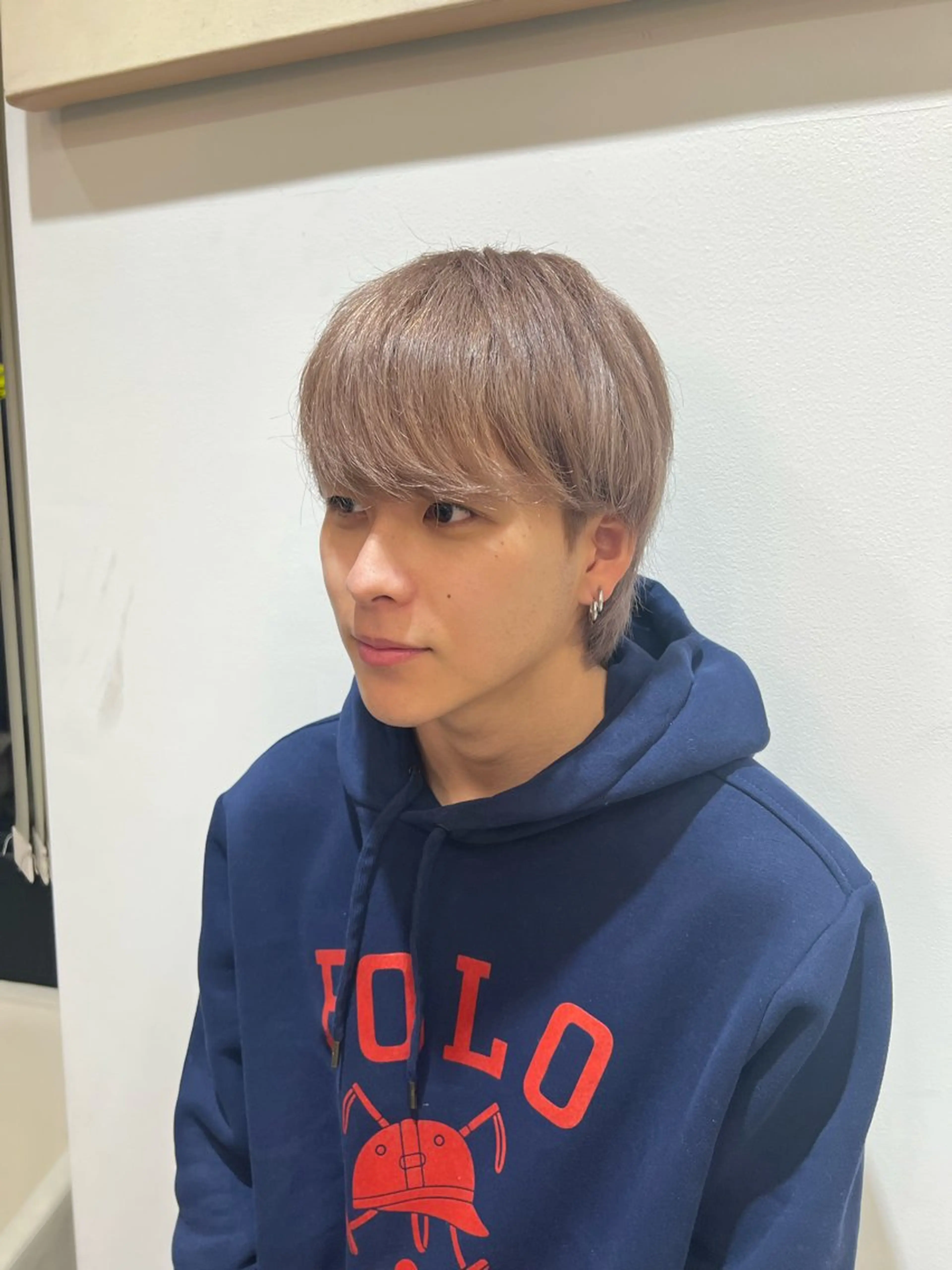 カラー メンズ ベージュカラー ミルクティーベージュ 【似合わせカラー】 西口嶺河のヘアスタイル