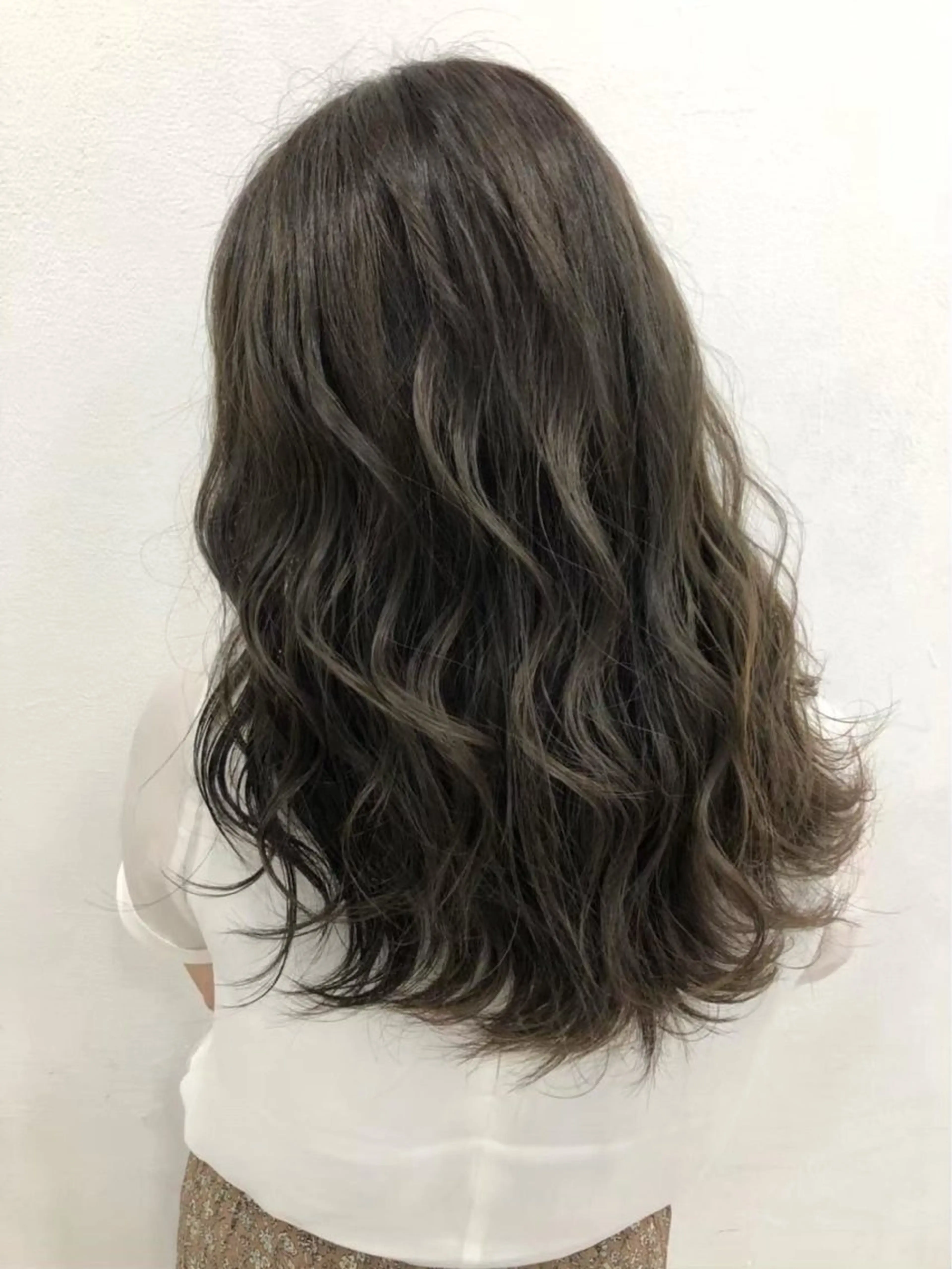 カラー ブリーチカラー特化 🐾小林舞衣🍯のヘアスタイル
