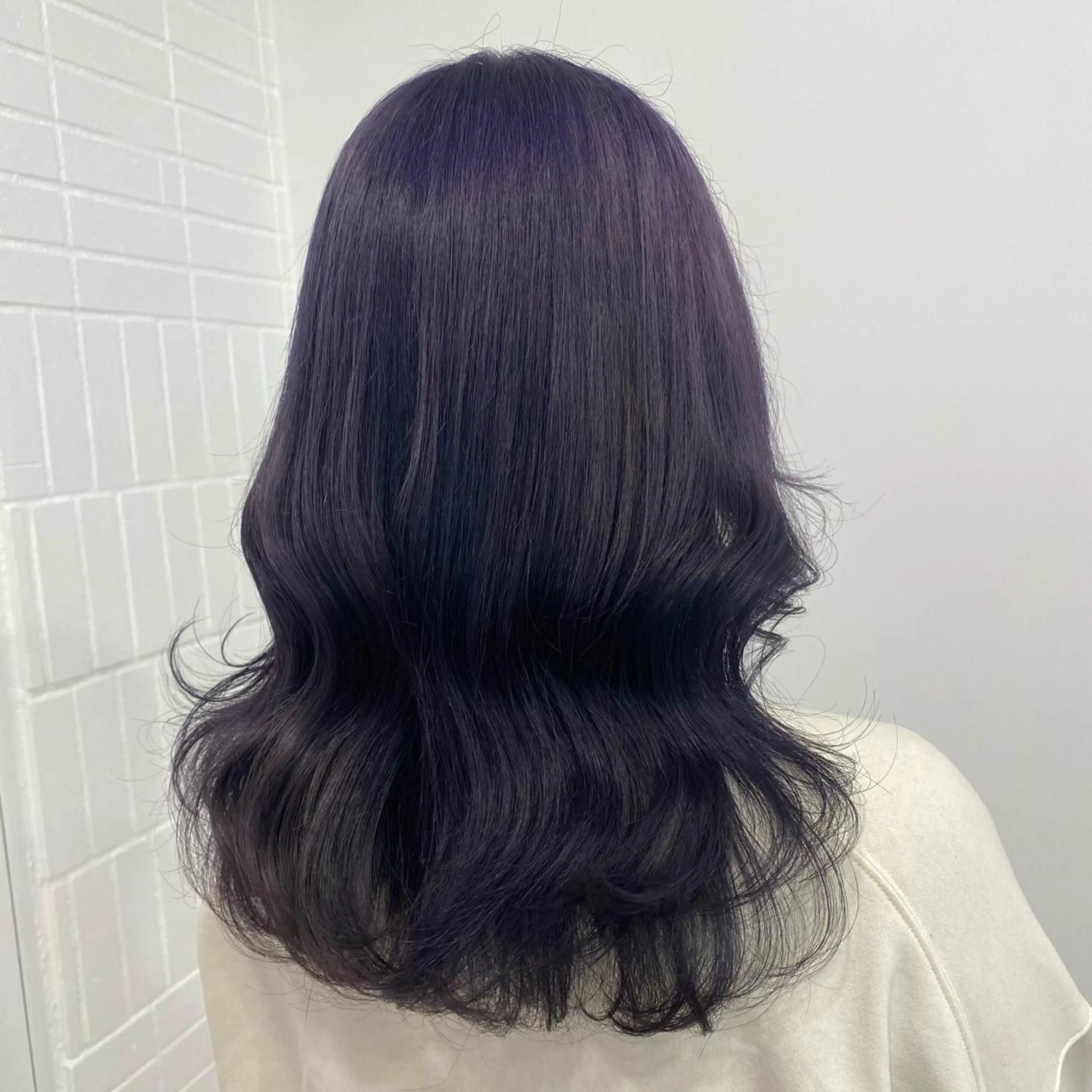 セミロング カラー ブリーチ レイヤー/ハイトーン 🧸SENAのヘアスタイル