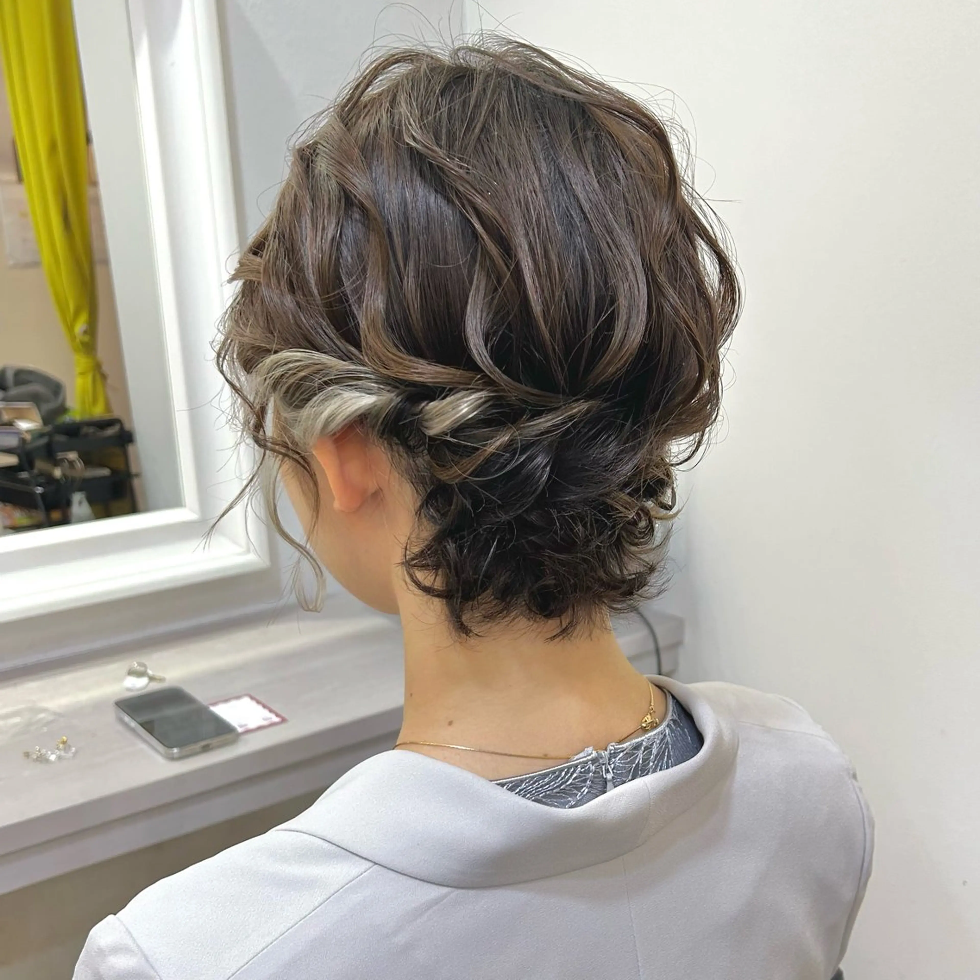 ショート ヘアアレンジ ショートボブ ボブ くびれヘア 顔周りカット 髪質改善 ヘアセット ブリーチなしベージュ /ヘアセット/ミユのヘアスタイル