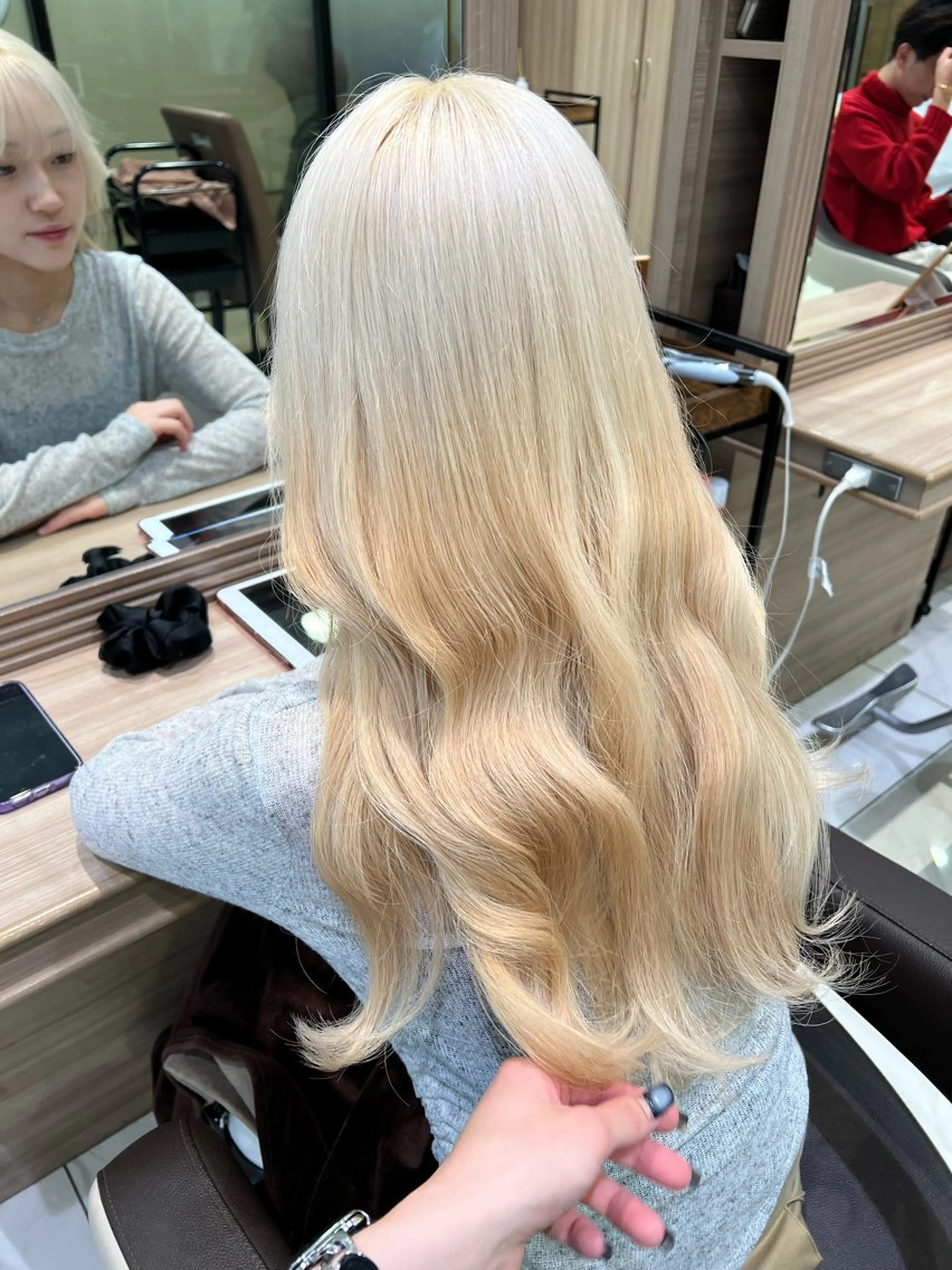 ロング カラー ヘアカラー トリートメント 艶髪ハイトーン 💎りゅうやのヘアスタイル