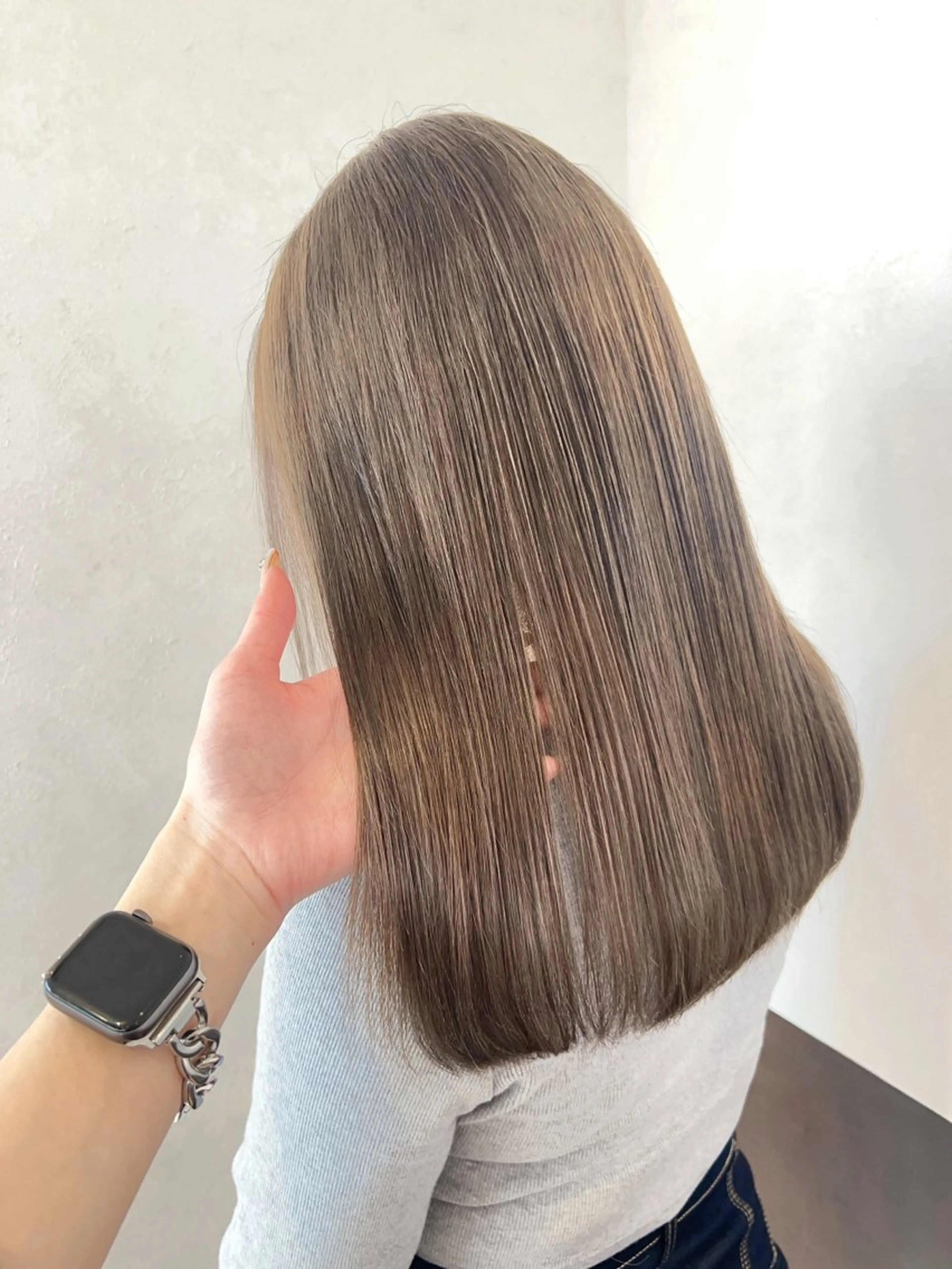 カラー nehus nagaoka所属・🖤複雑履歴ブリーチ Mizuki 🖤のヘアスタイル