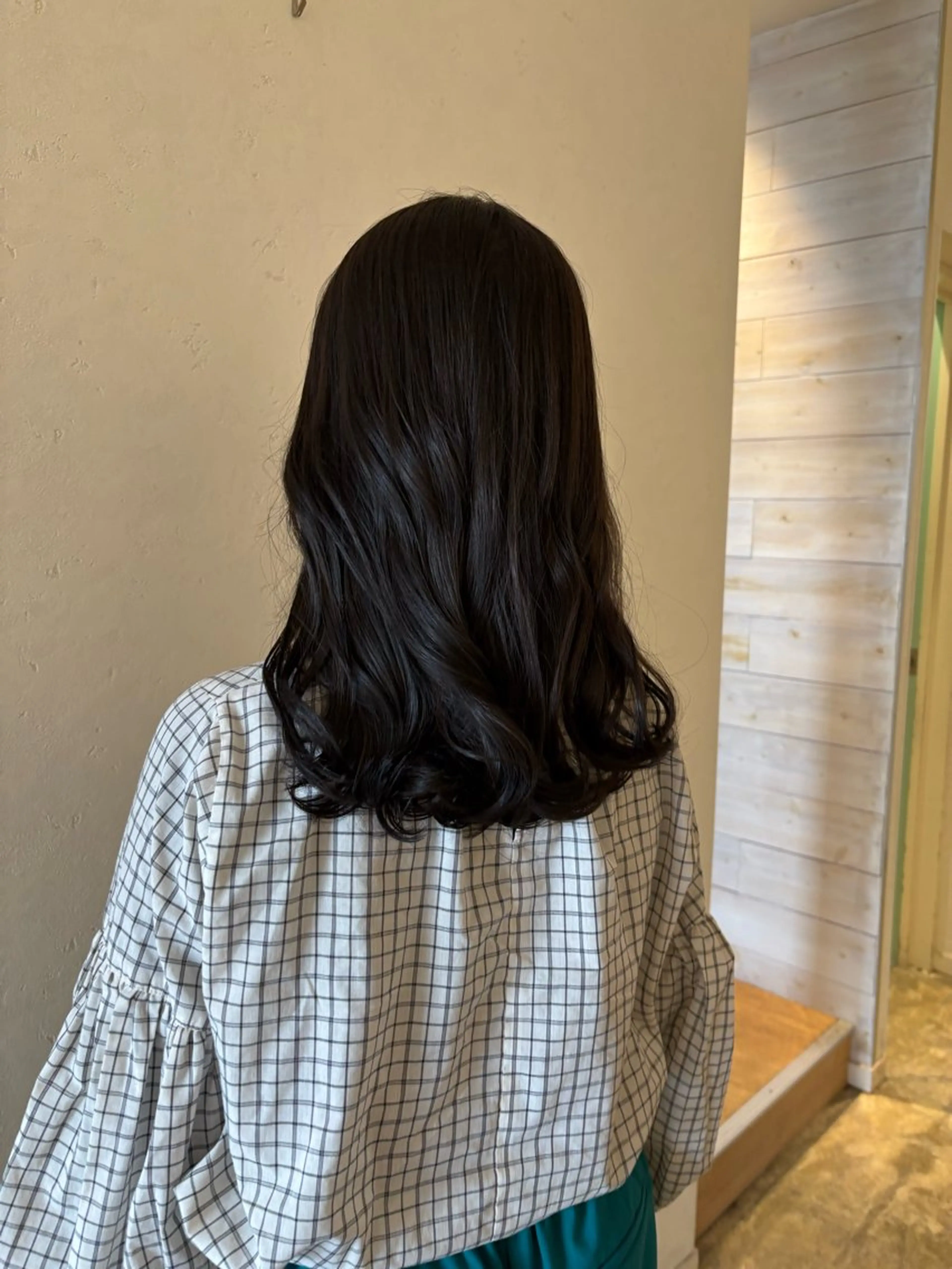 ミディアム カラー オリーブカラー 伊藤綸埜/艶髪/ 透明感カラー🌷のヘアスタイル