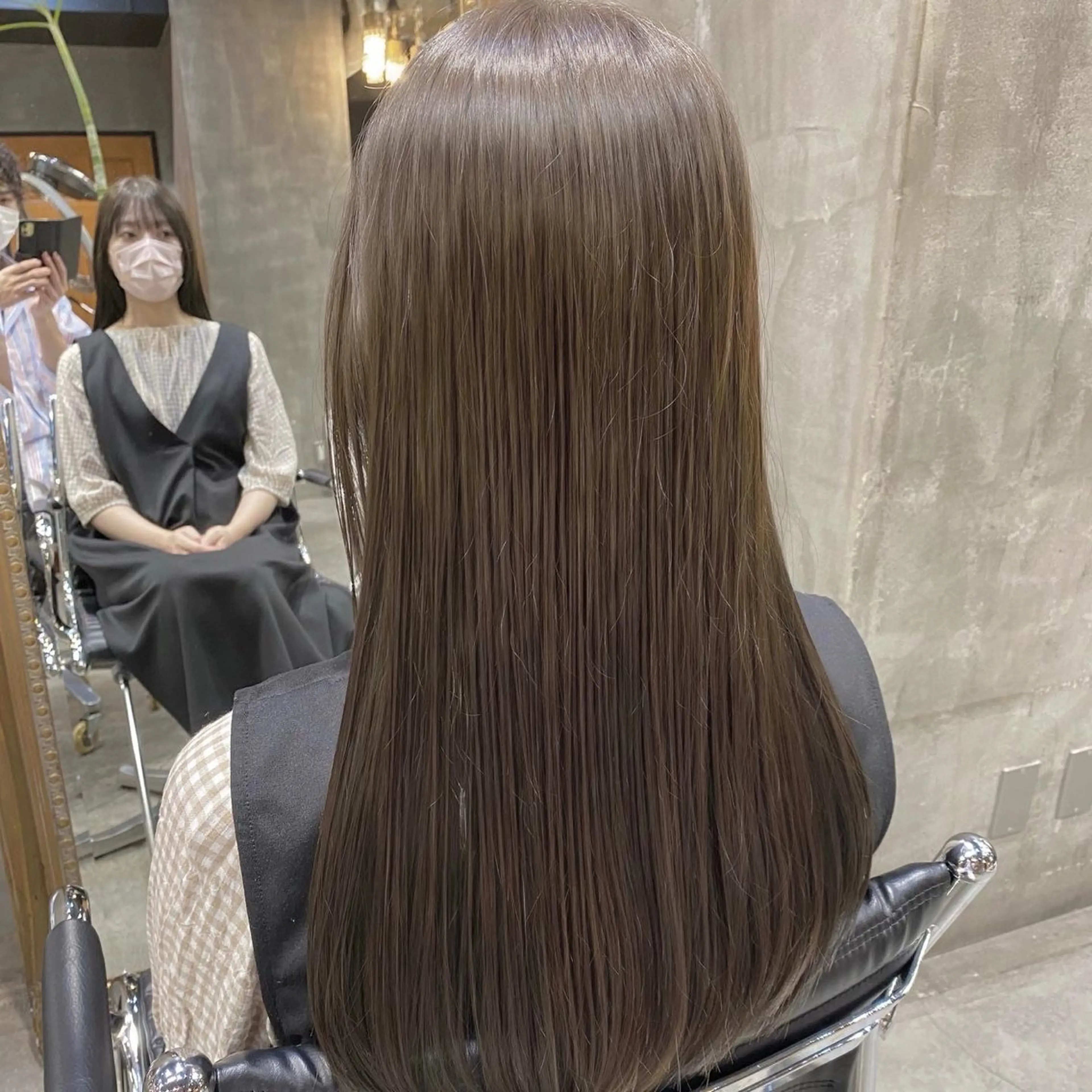 セミロング カラー ブリーチ ダブルカラー グレージュ カーキグレージュ ブリーチなしカラー カット ヘアカラー ブリーチなしダブル カラー🧸🐺陽介のヘアスタイル