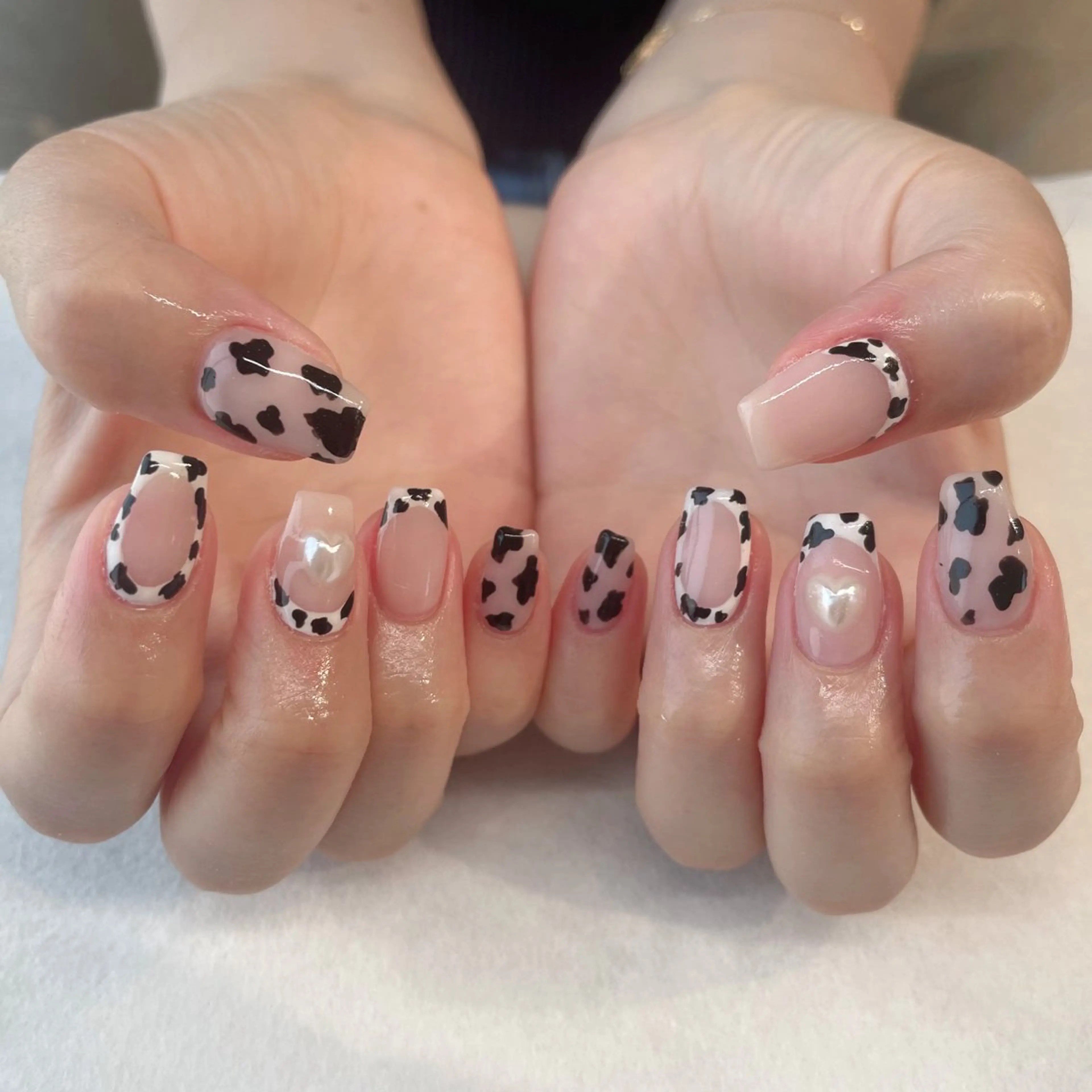 ネイル ハンドネイル 💎🐰 saki. m 🐰💎のネイルデザイン