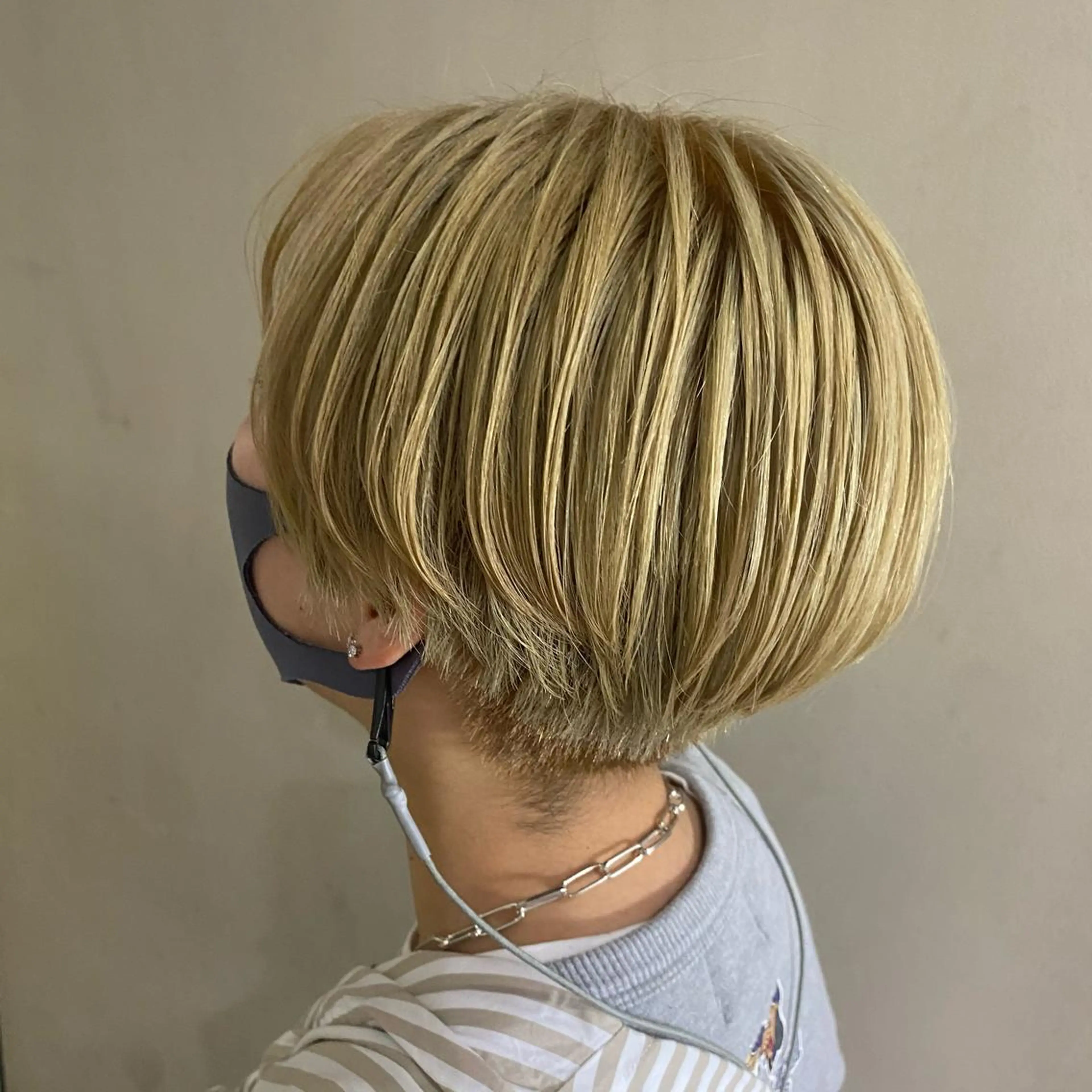 ショート カラー ブリーチ ブロンド Legami 熊本(レガーミ)所属・清村 和音のヘアスタイル