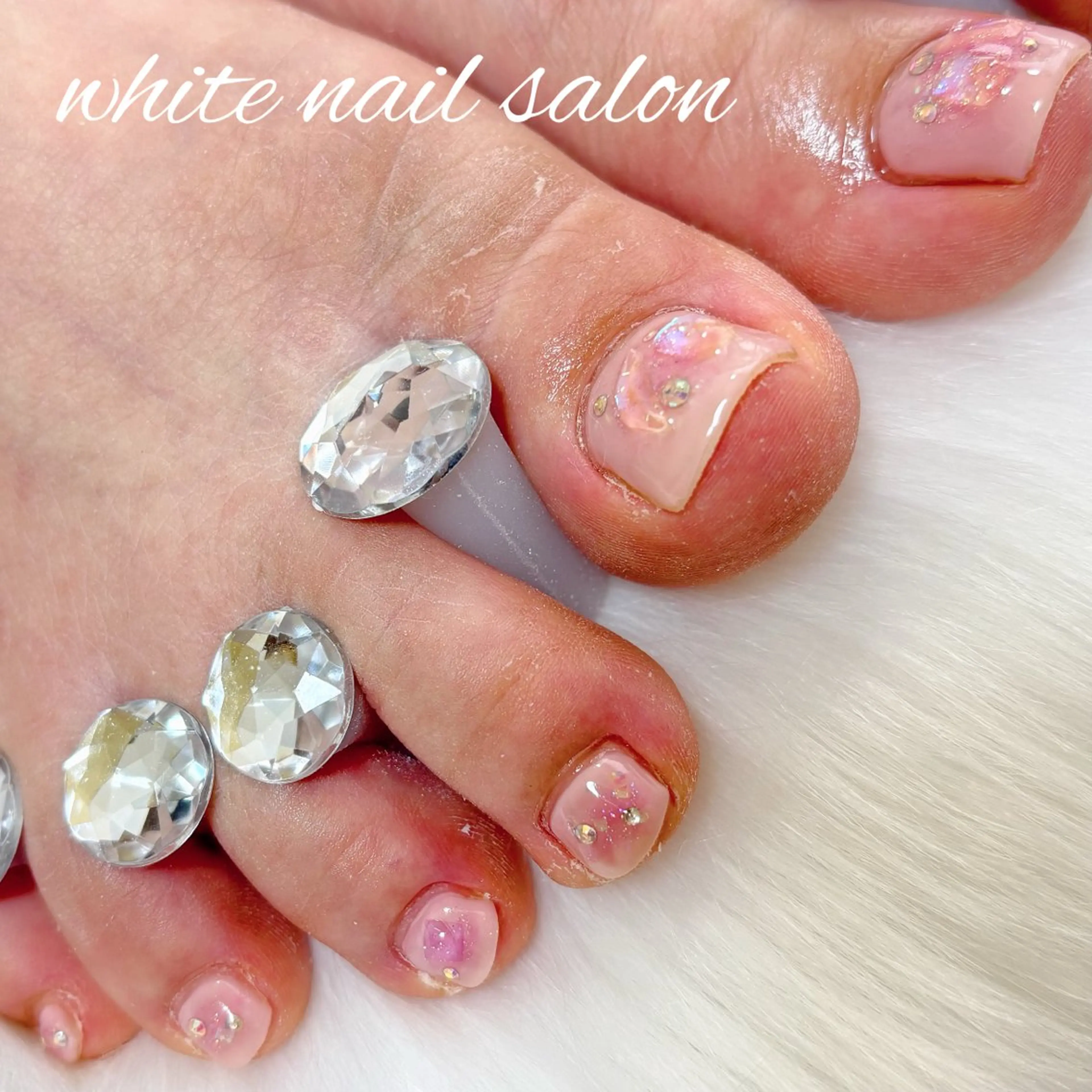ネイル フットネイル フットネイル white nail salonのネイルデザイン