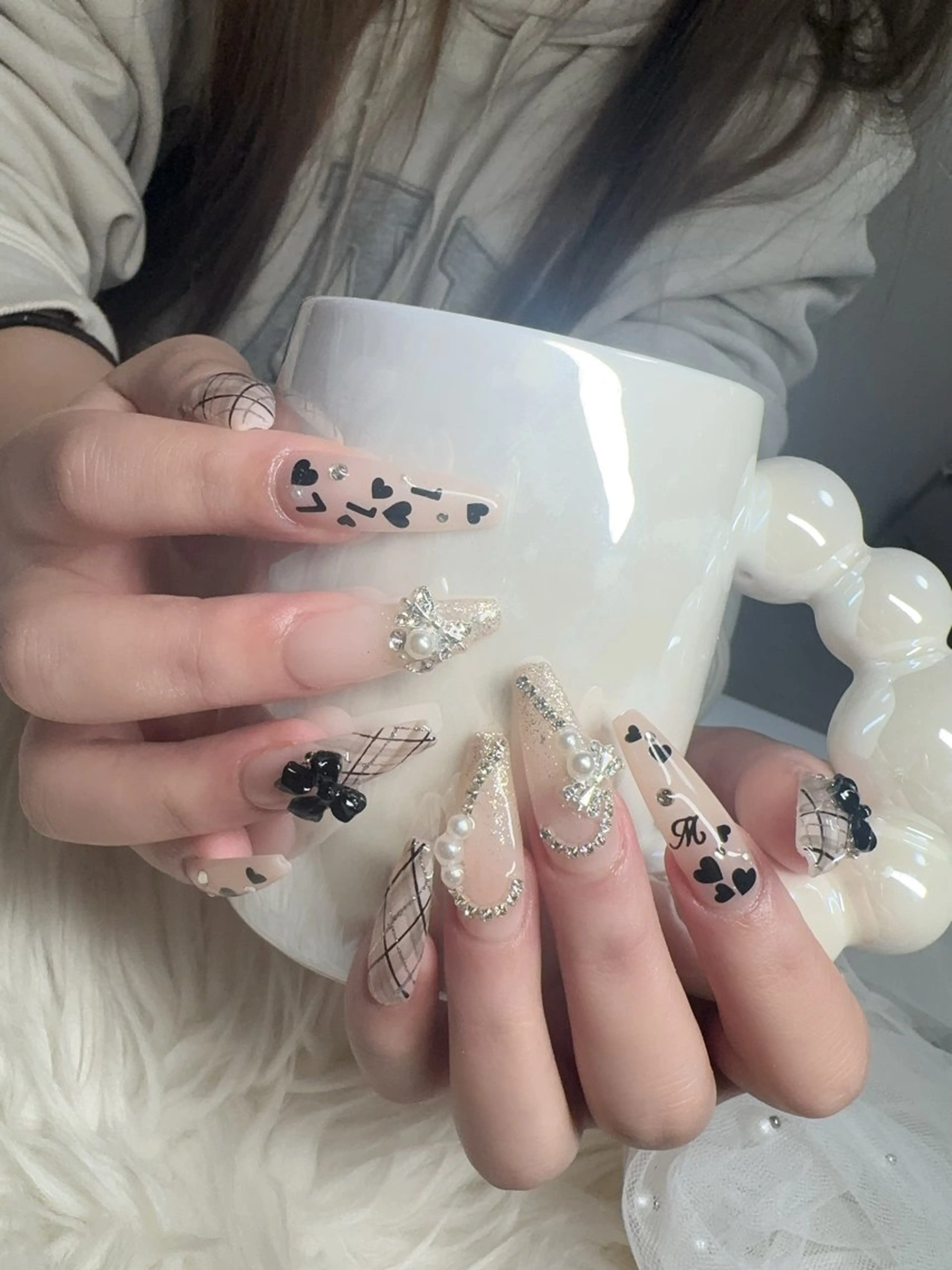 ネイル バレンタイン ハンドネイル ＆ME ネイルサロンのネイルデザイン