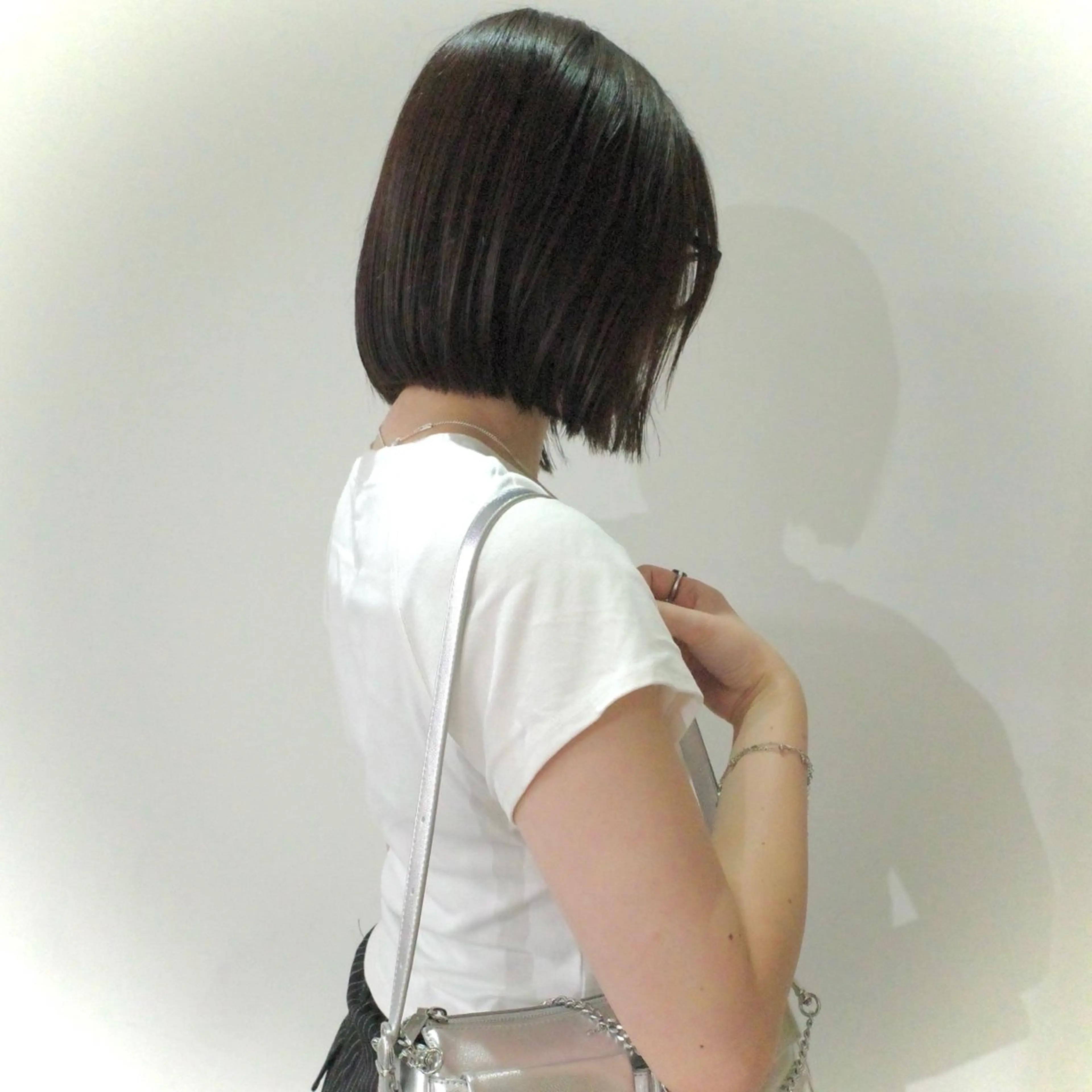 ミディアム 顔まわりレイヤー 顔周りカット ハッシュカット レイヤーカット カット トリートメント nonoka/ レイヤー透明感カラーのヘアスタイル