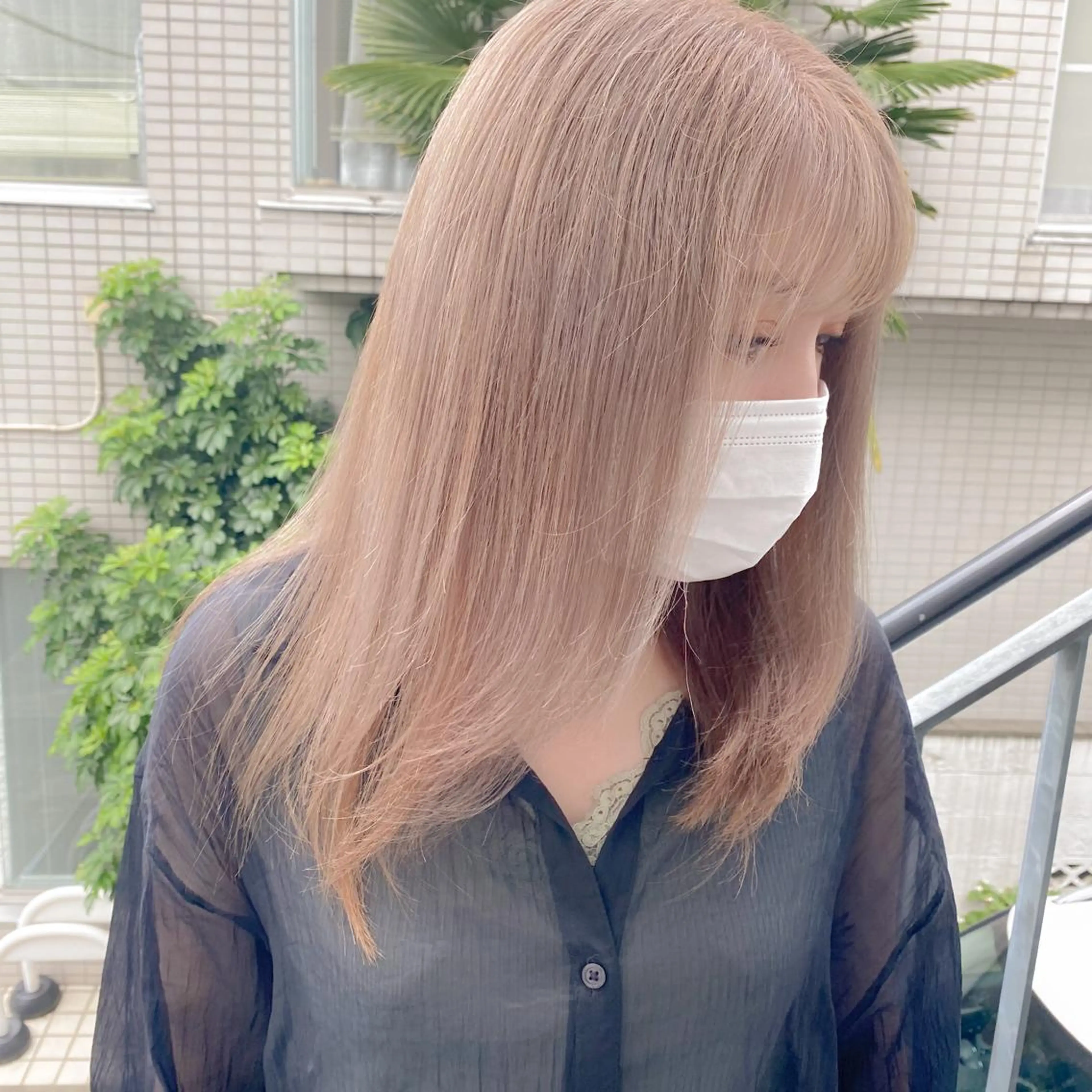 セミロング カラー 艶髪ブリーチ 永井竜也のヘアスタイル