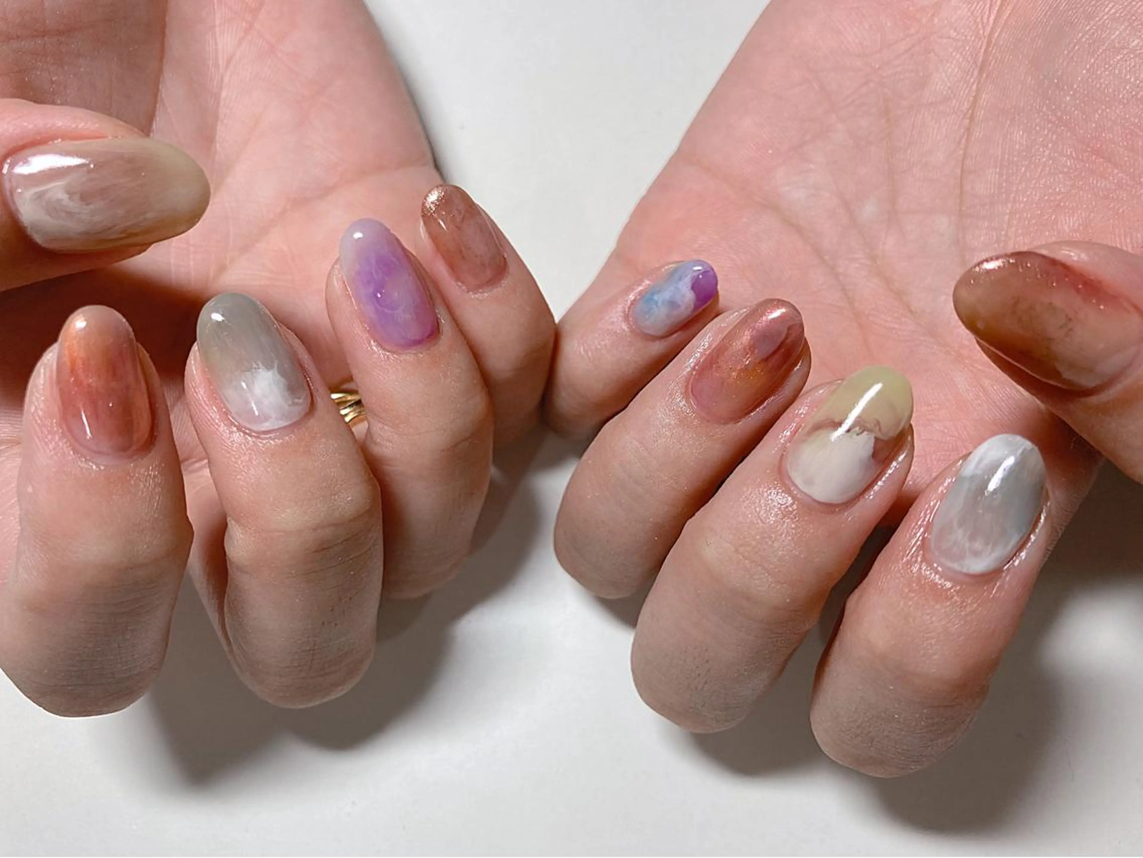 ショート カラー ネイル マツエク・マツパ ハンドネイル illum hicariのネイルデザイン