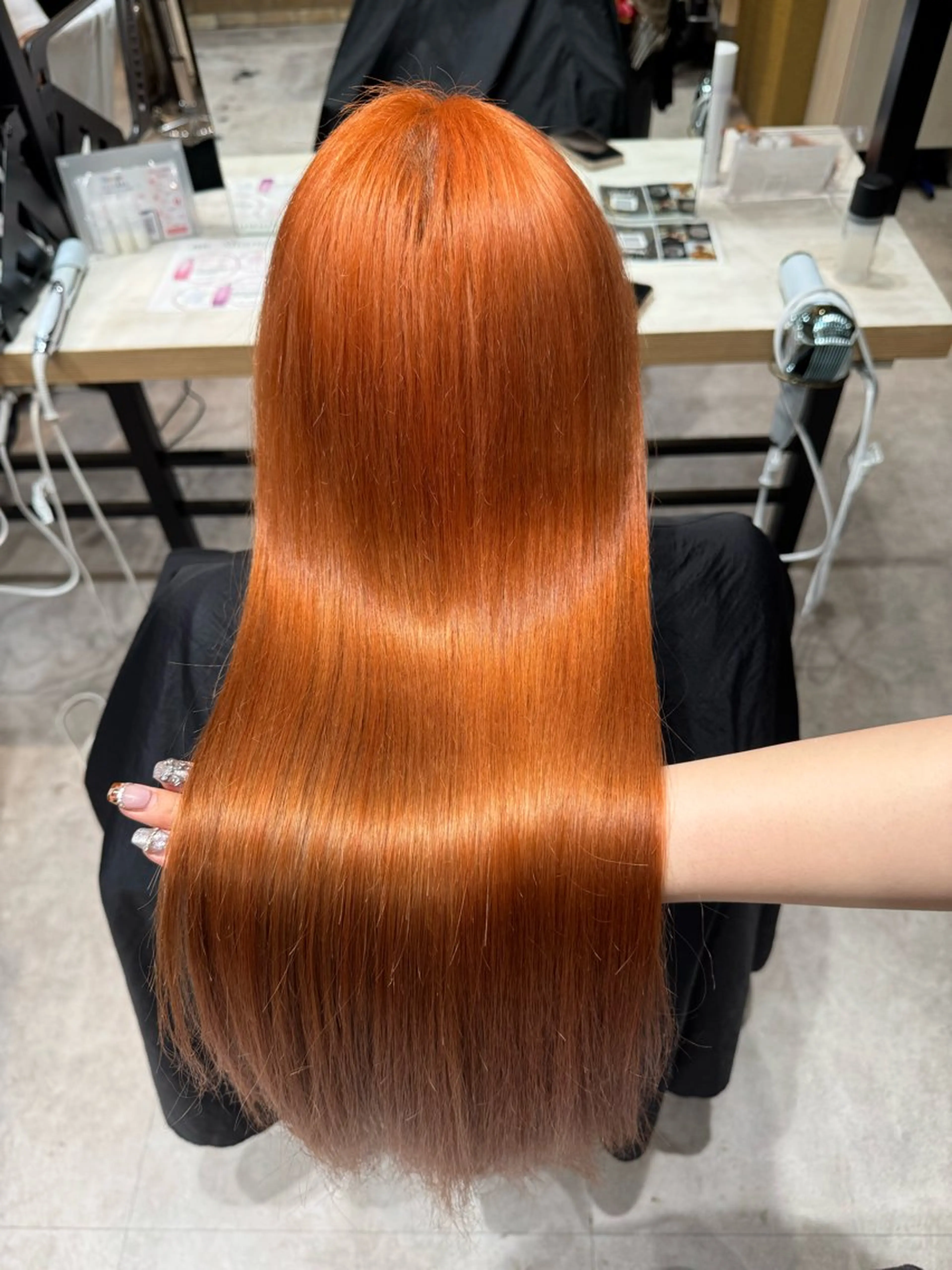 カラー Miyuu🎀カラー マツエク・ストレートのヘアスタイル