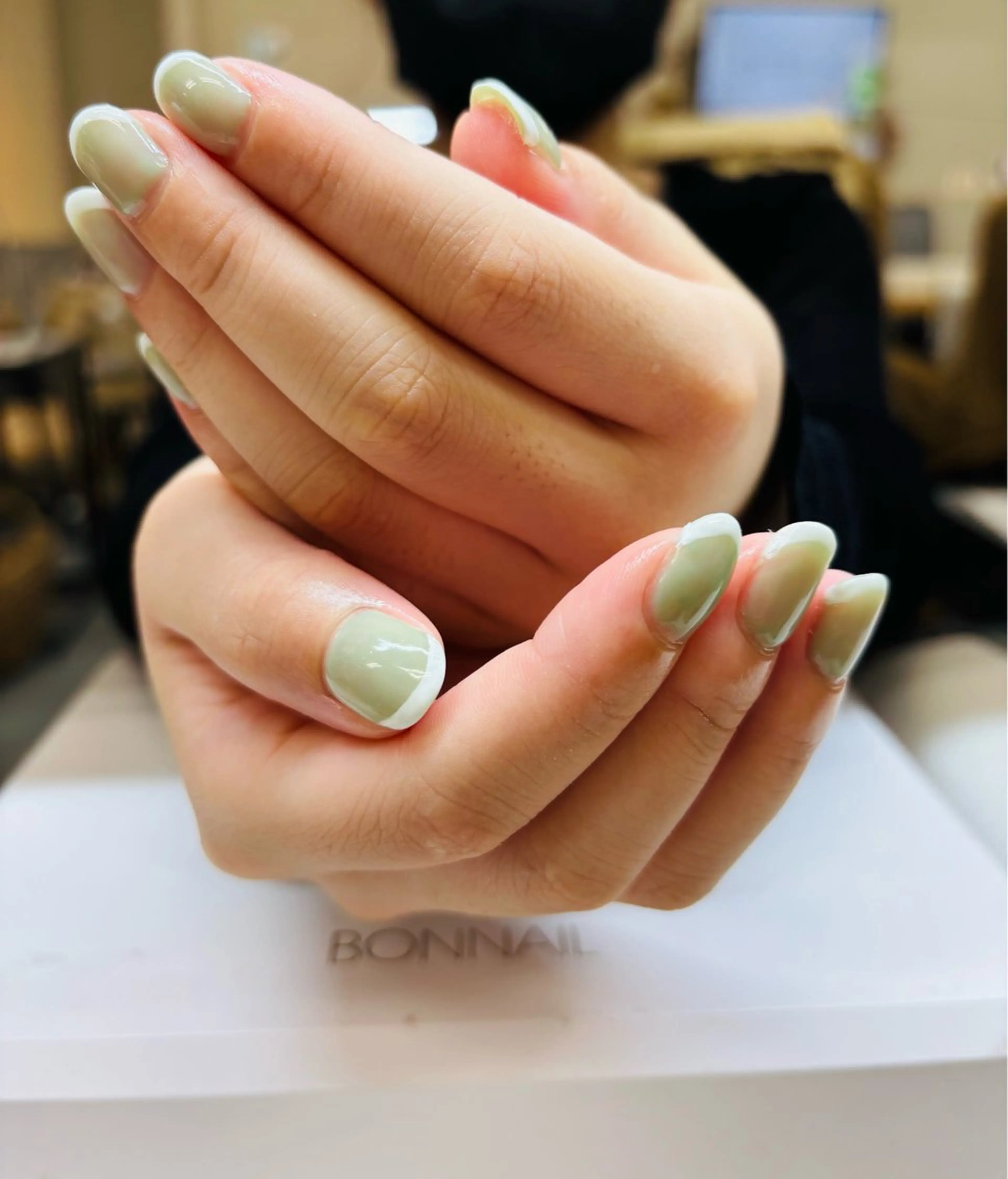 ネイルサロンエーナイン本店所属・もろずみ あやのネイルデザイン