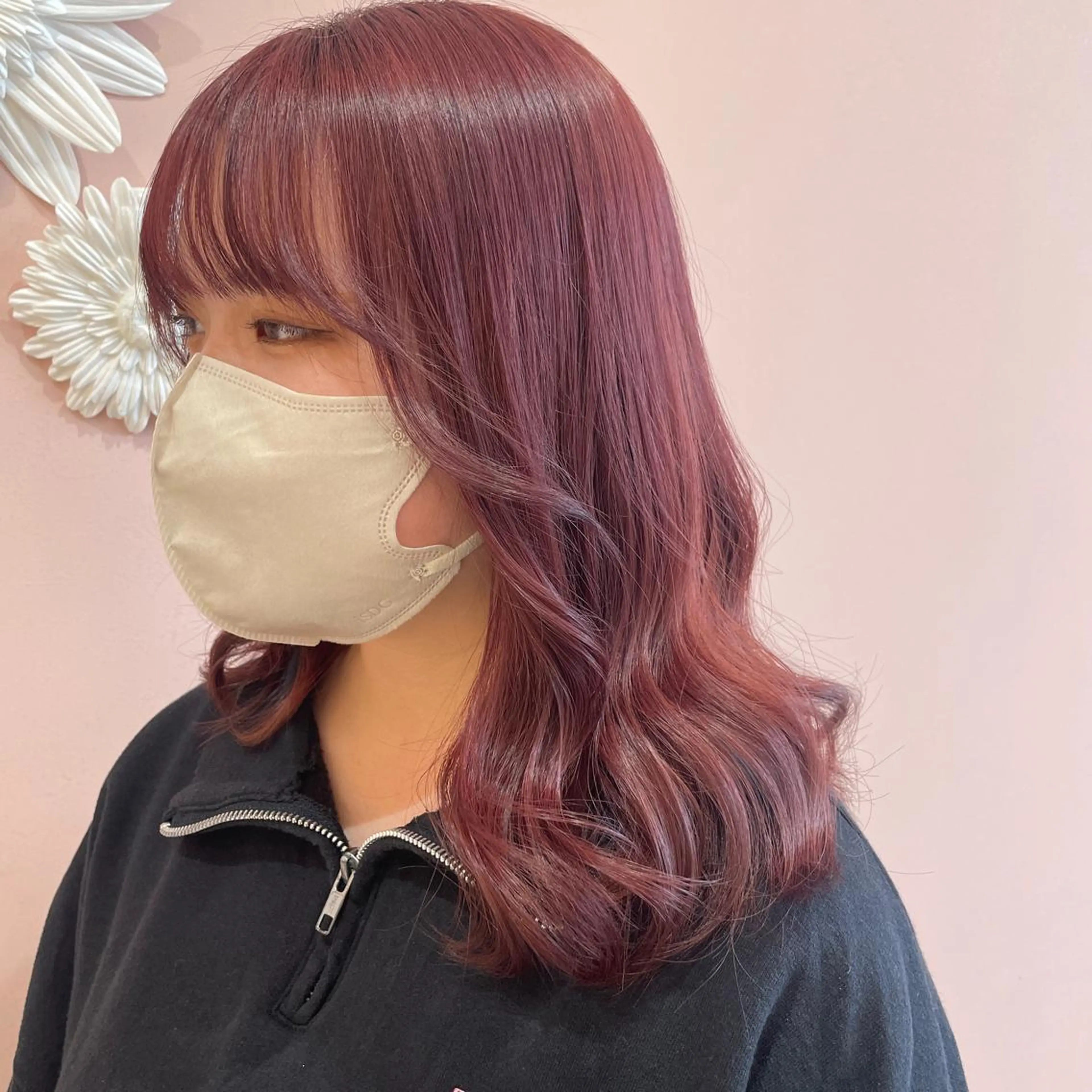 セミロング カラー ブリーチ ブラウンカラー ピンクカラー ピンクブラウン カット ヘアカラー トリートメント レイヤーカット/ ハイトーンchimiのヘアスタイル