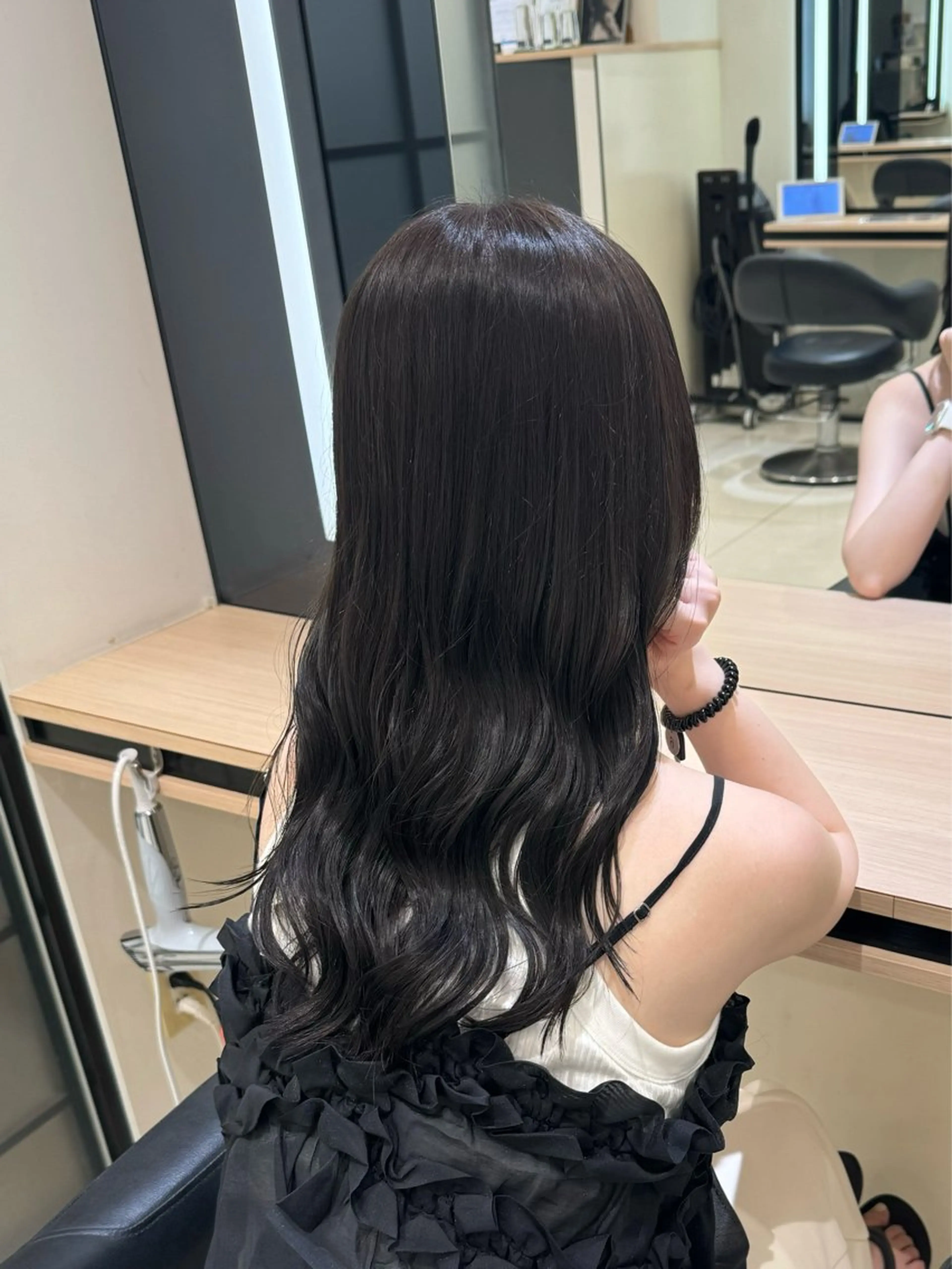 ロング カラー 透明感カラー ヘアカラー トリートメント ひなの🫧ベージュ系 艶カラーのヘアスタイル