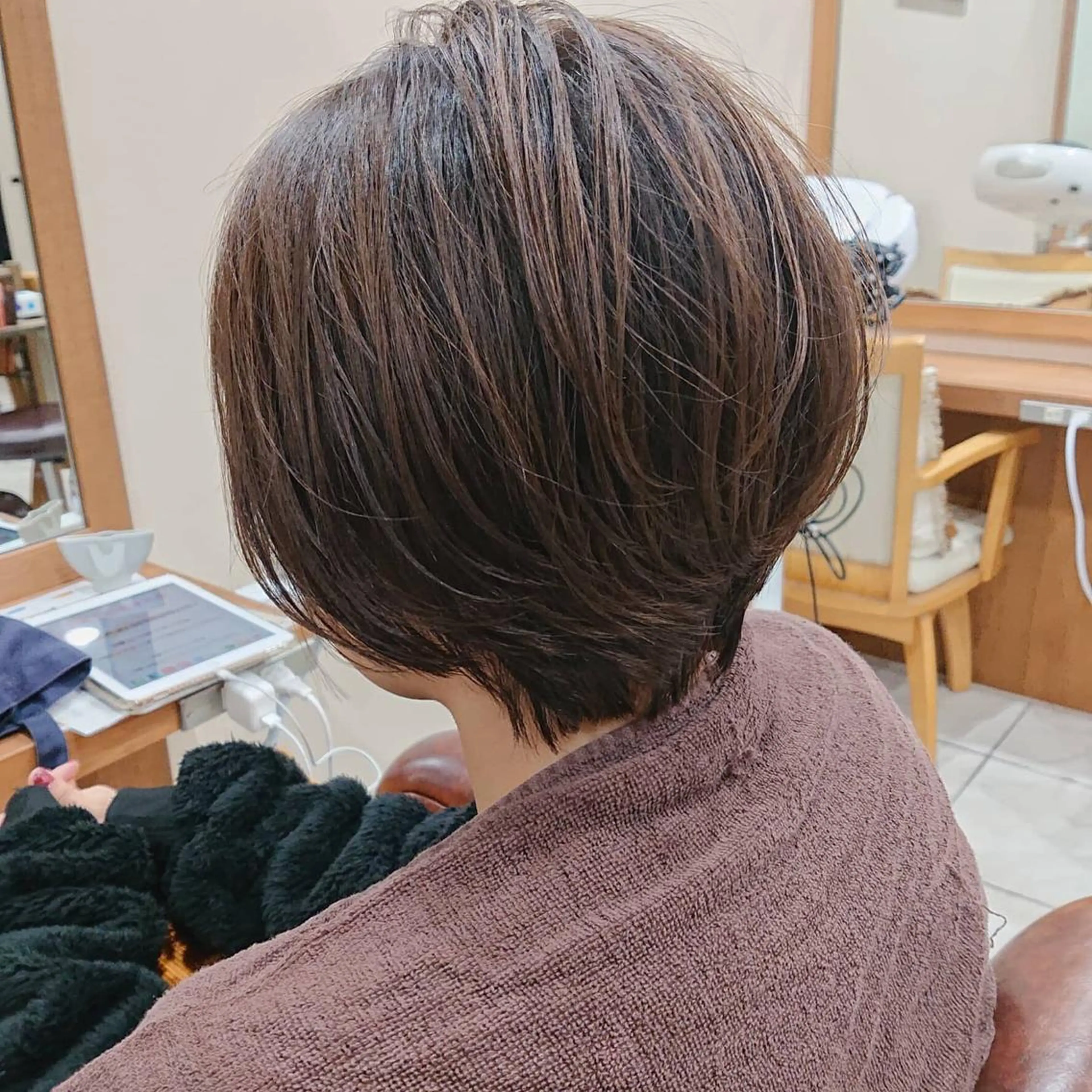 ショート カラー ハイライトカラー ハイライト 似合わせカット✨ 透明感カラー✨kyoのヘアスタイル