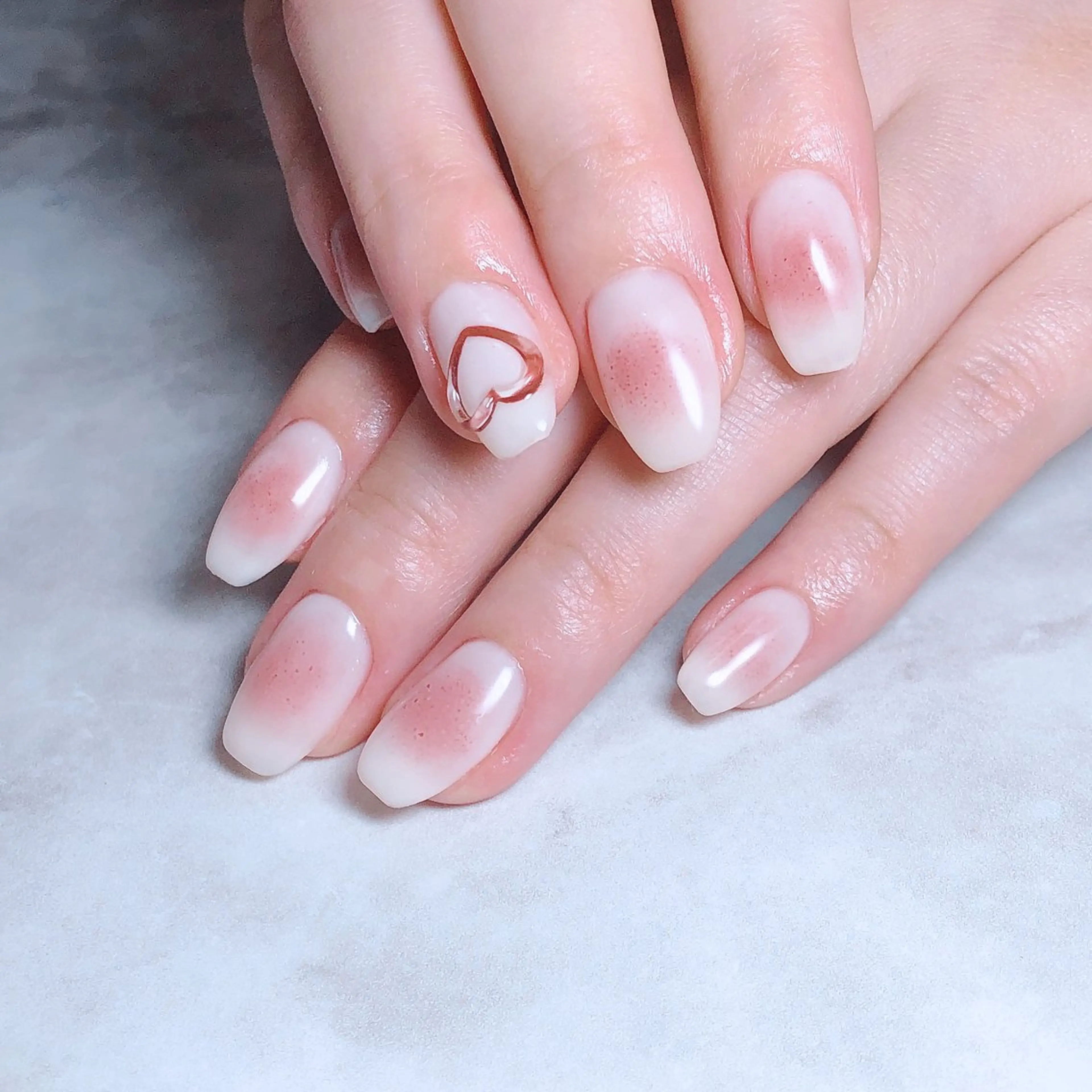 ネイル アートネイル チークネイル Eyelash salon mee所属・小船 莉穂のネイルデザイン