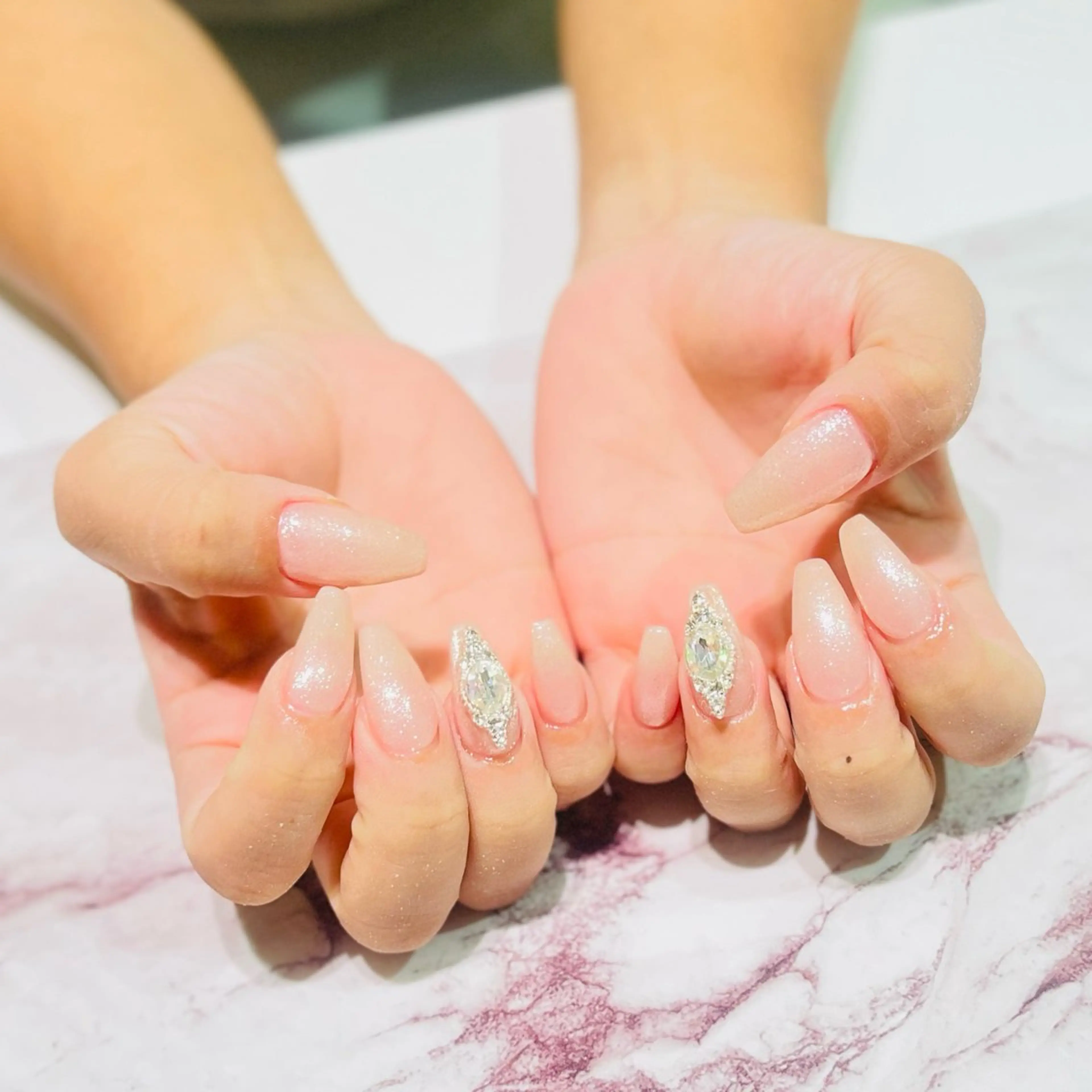 ネイル ハンドネイル Hair removal & Beauty salon Produce by Lucia所属・nail salon Luciaのネイルデザイン