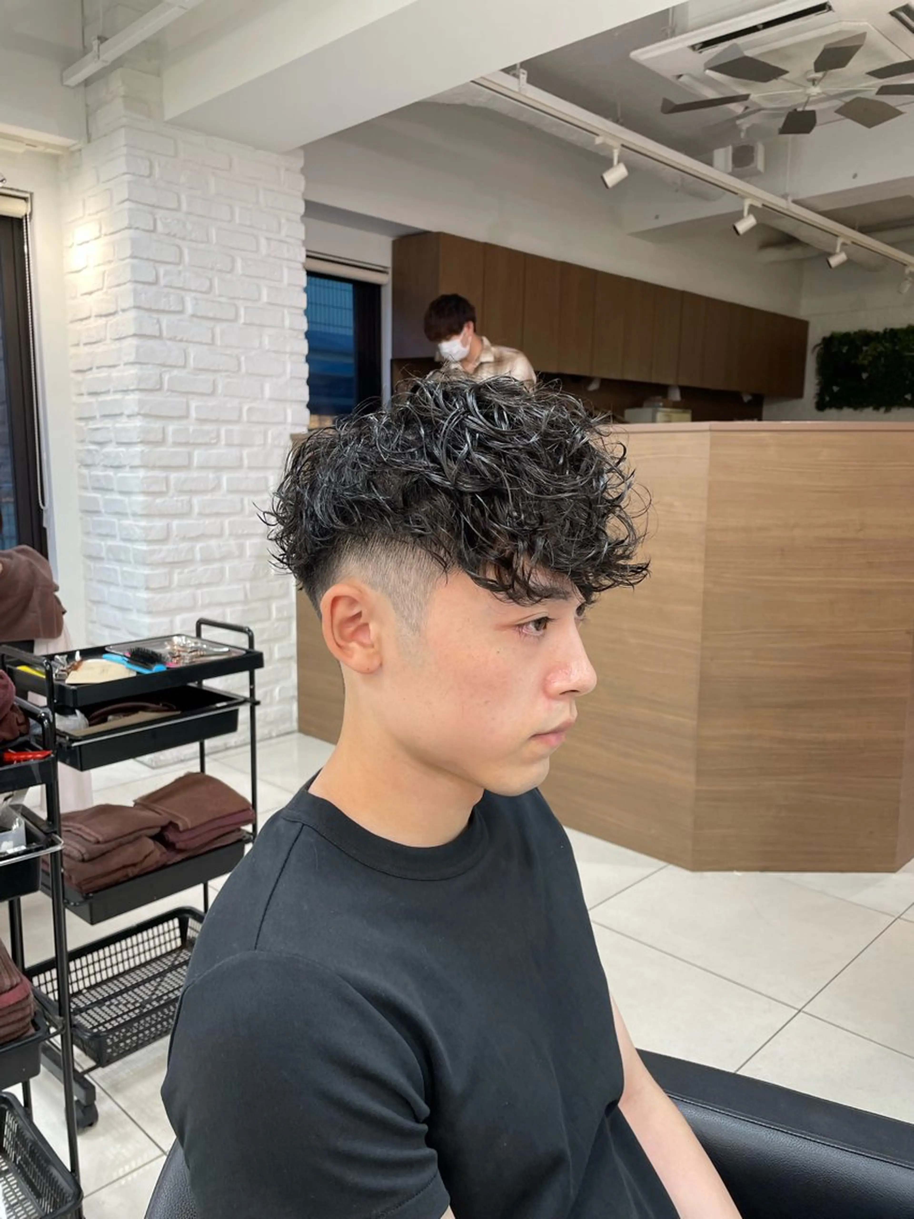 ショート パーマ メンズ スペインカール カット パーマ トリートメント フェザーパーマ職人 🪶ryosukeのヘアスタイル