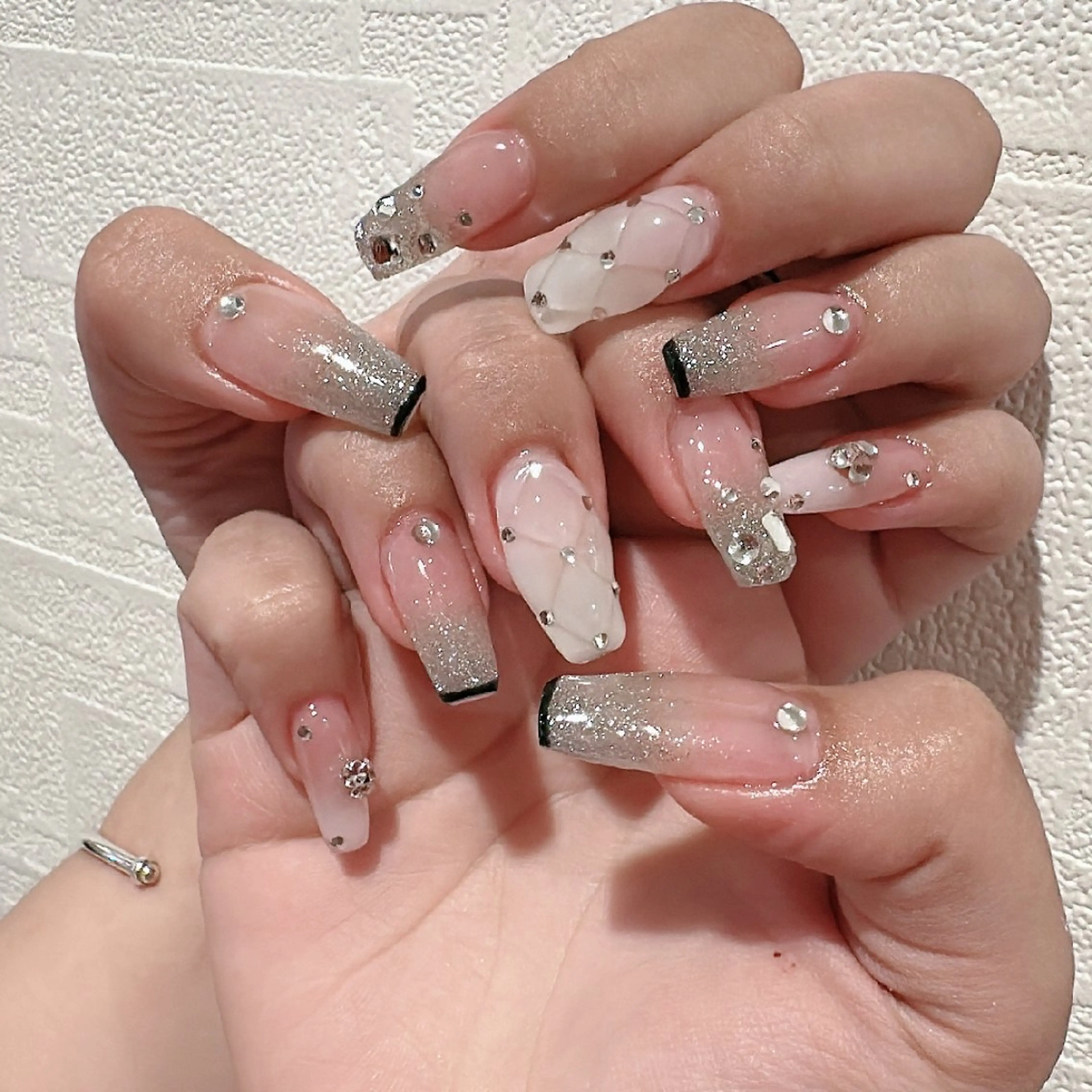 ネイル ハンドネイル Ｄ- Beautyのネイルデザイン