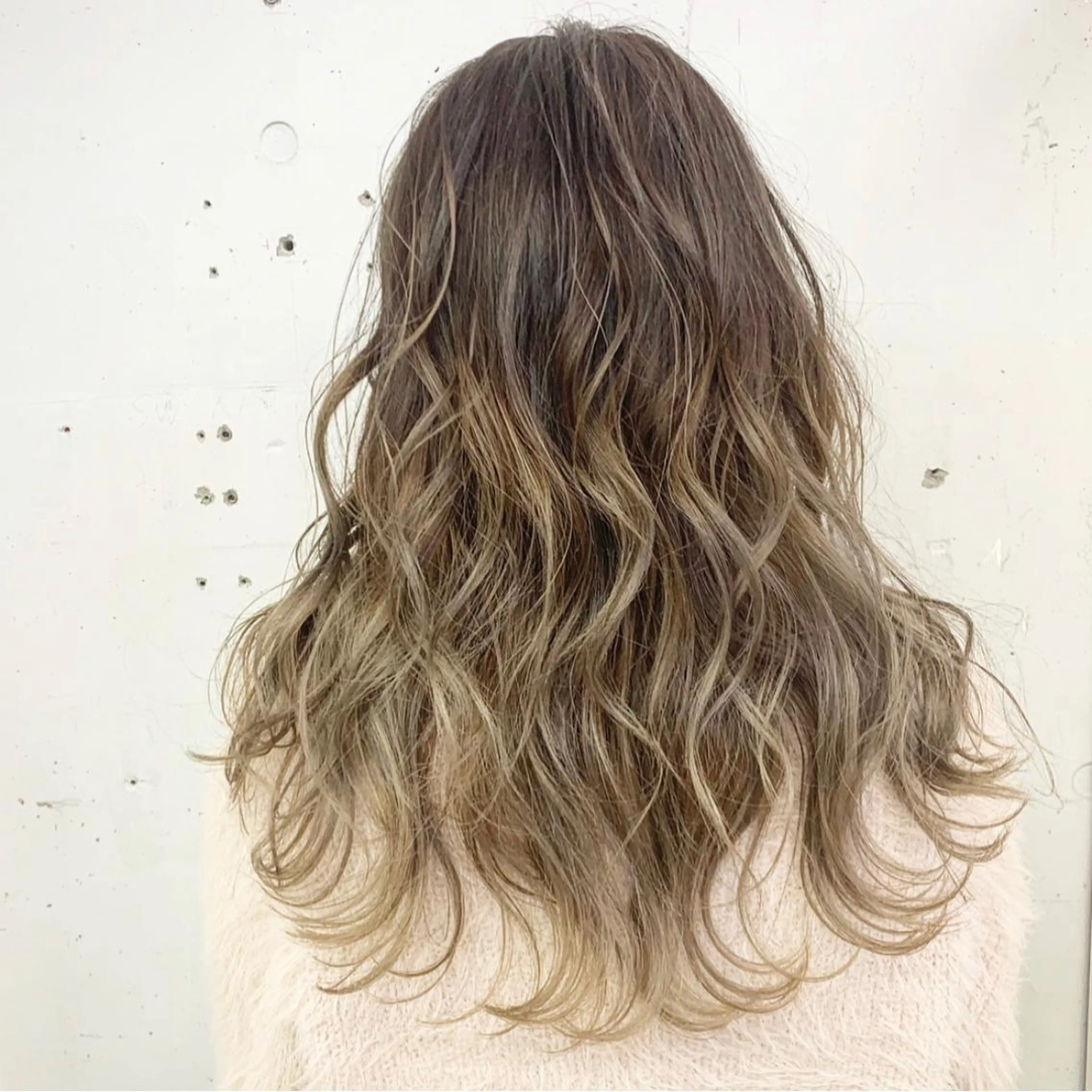 ロング カラー ヘアアレンジ ハイトーン/美髪矯正 🍃大江拓実のヘアスタイル