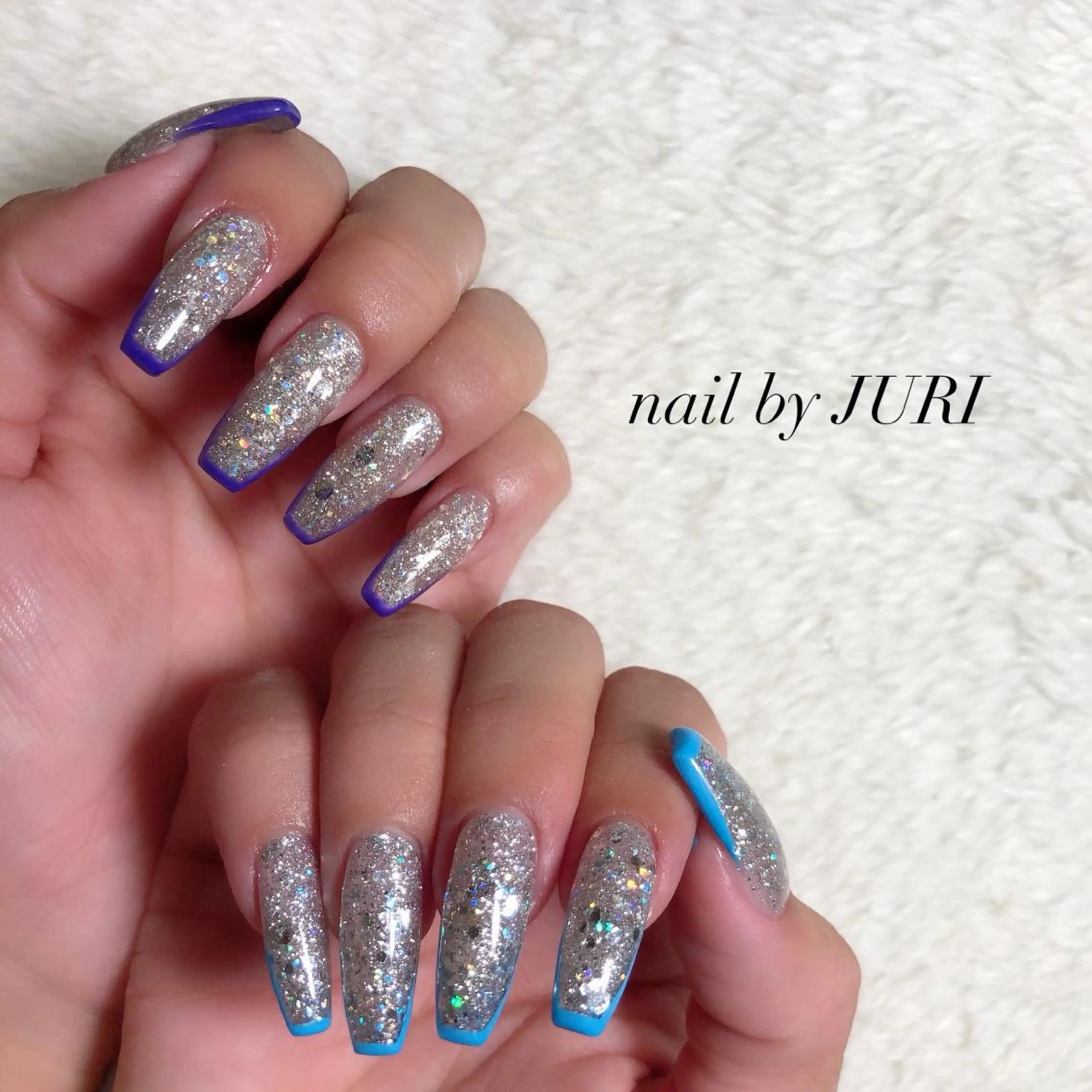 ネイル フットネイル フレンチネイル ジェルネイル ラメ(グリッター) ラメグラデーション NEO Beauty Salon所属・𝐍𝐄𝐎 𝐉𝐔𝐑𝐈のネイルデザイン