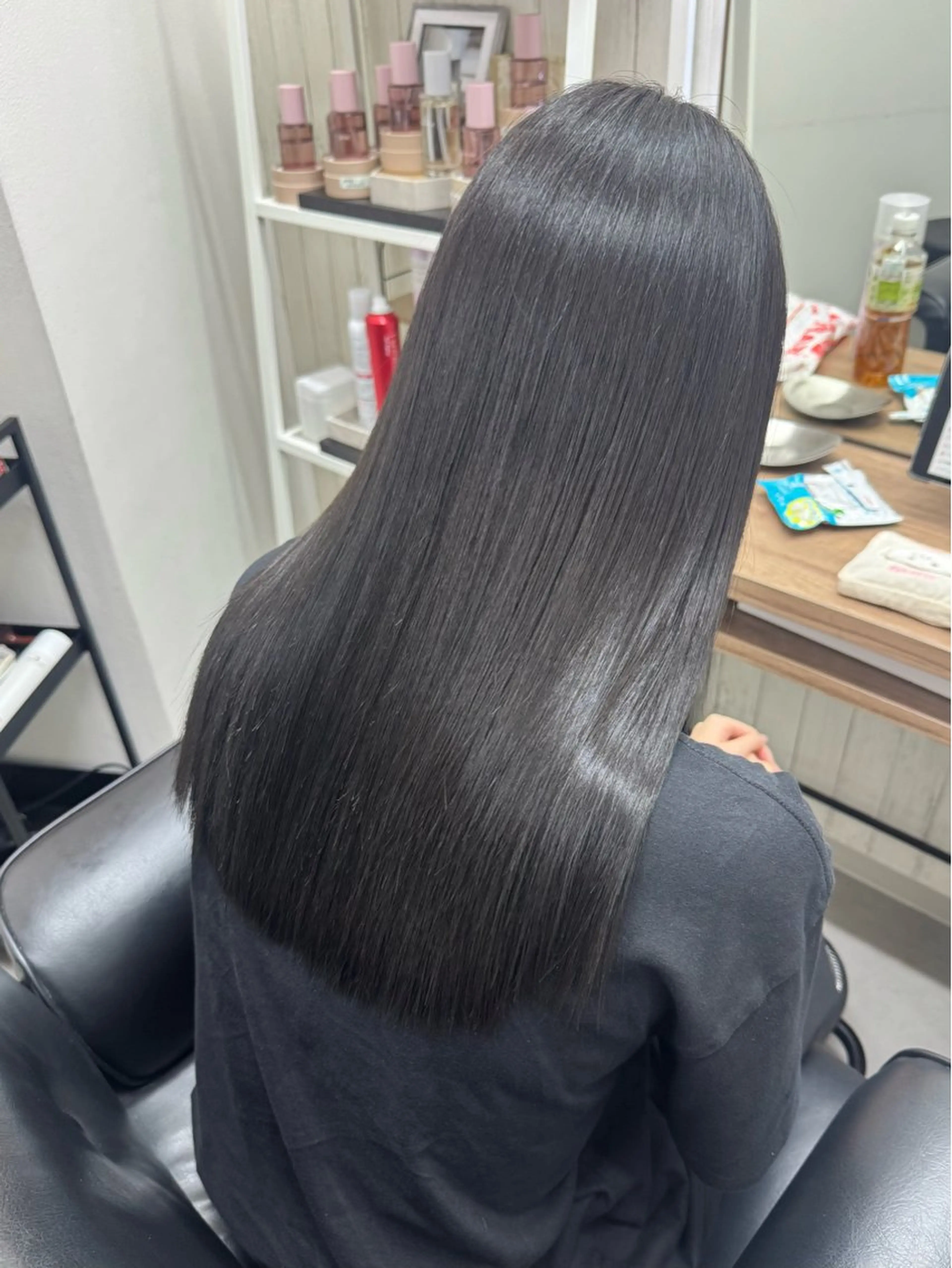 ロング カラー アディクシーカラー イルミナカラー クオルシアカラー 髪質改善 韓国風ヘア カット ヘアカラー トリートメント The Apartment of Solon 船橋 2nd所属・高橋潤⚜️縮毛矯正 /NEO髪質改善のヘアスタイル