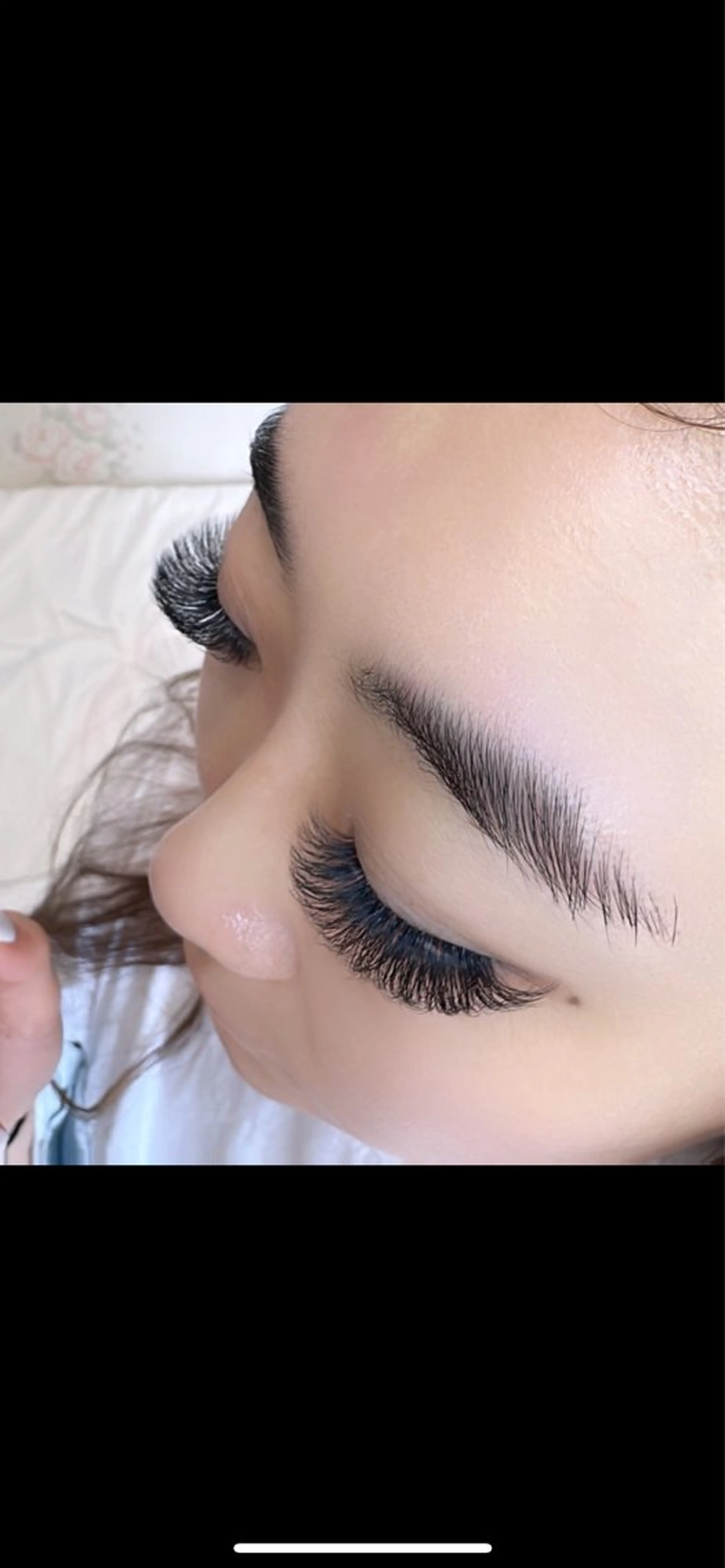 ボリュームラッシュ120束　¥5990円の写真