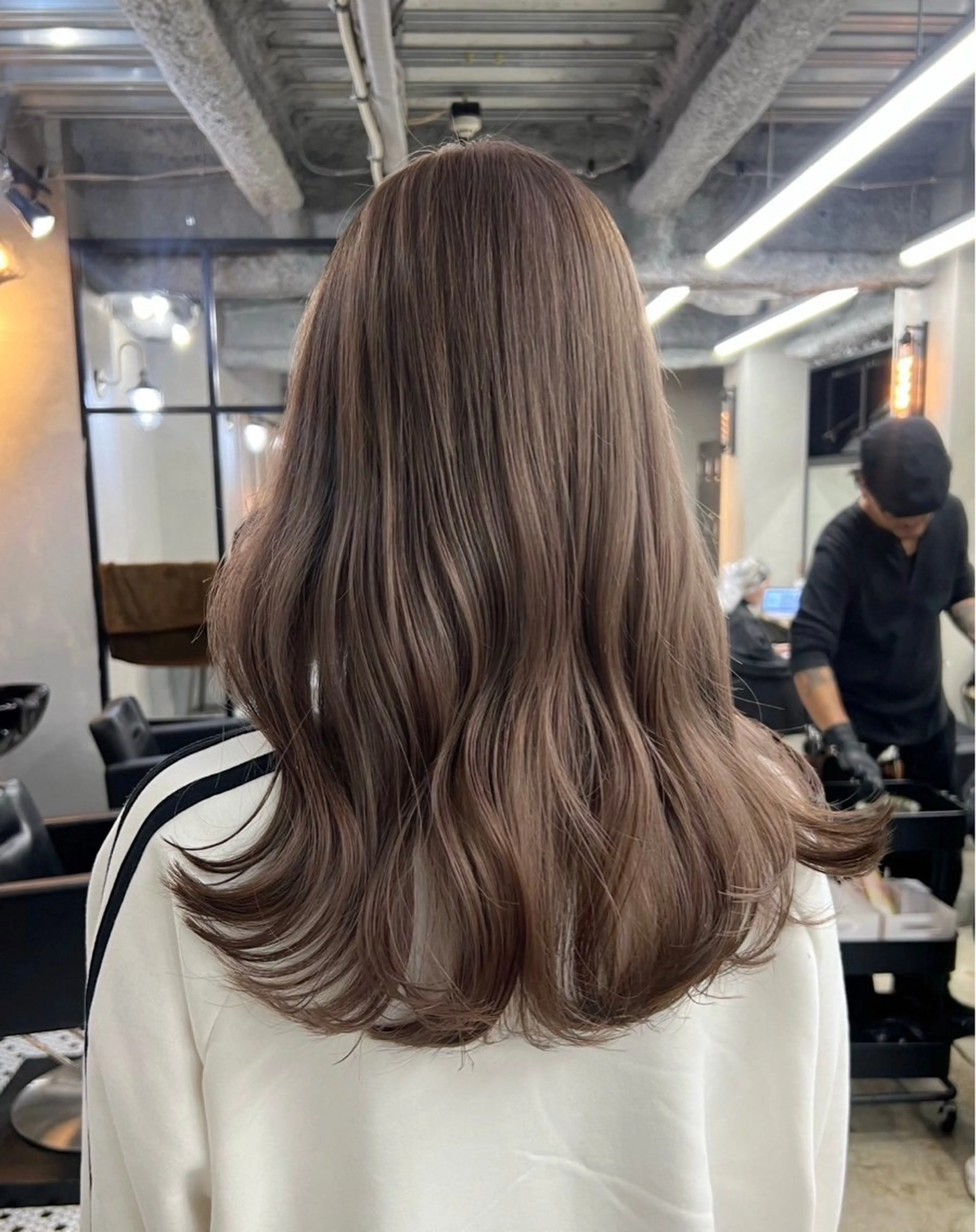 セミロング カット ヘアカラー ⭐️ 美髪矯正 艶カラー ⭐️ユウキのヘアスタイル