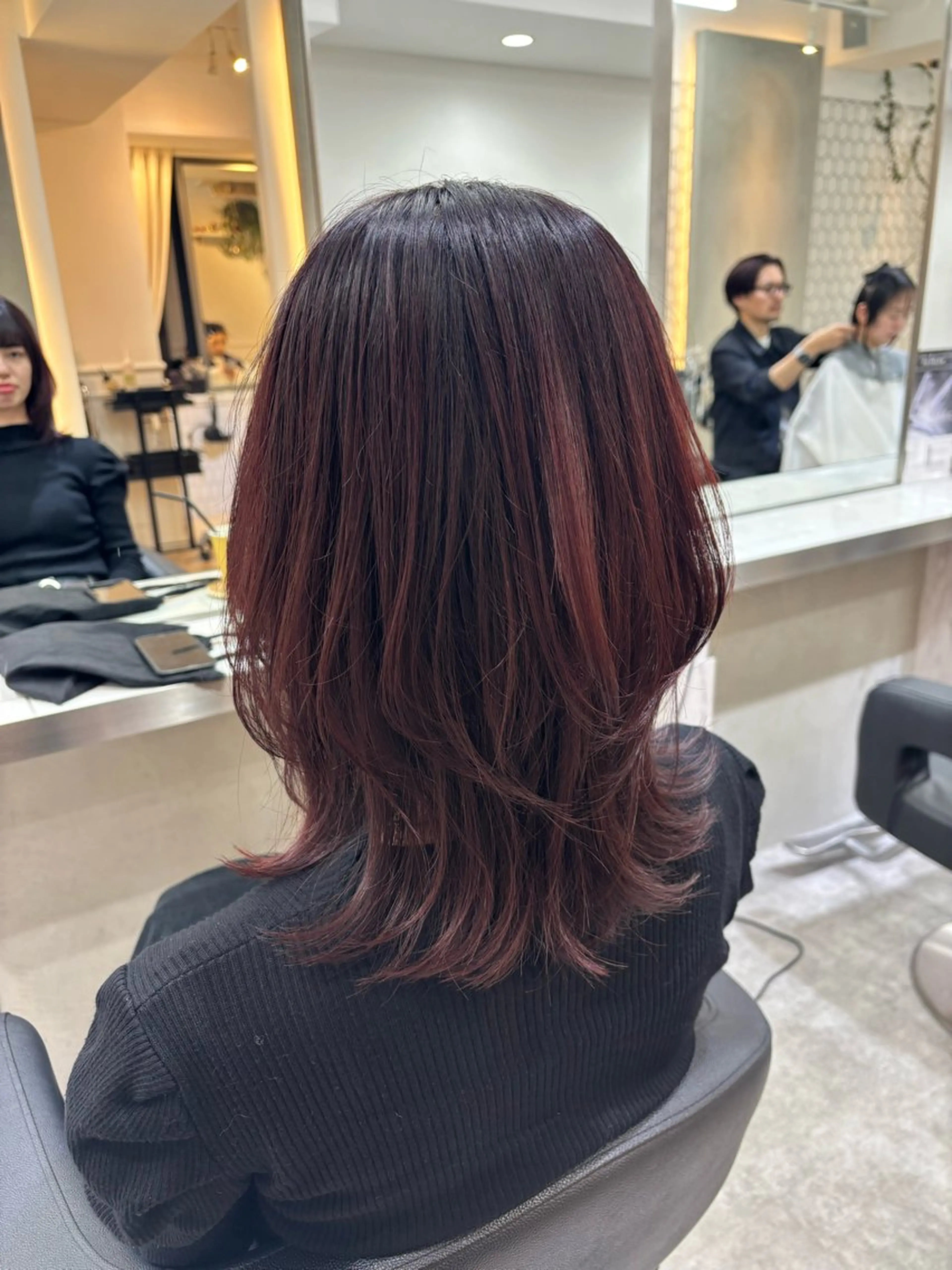 ミディアム カラー カット ヘアカラー トリートメント Ｖｉｏｔ  銀座 樋口 桃佳のヘアスタイル