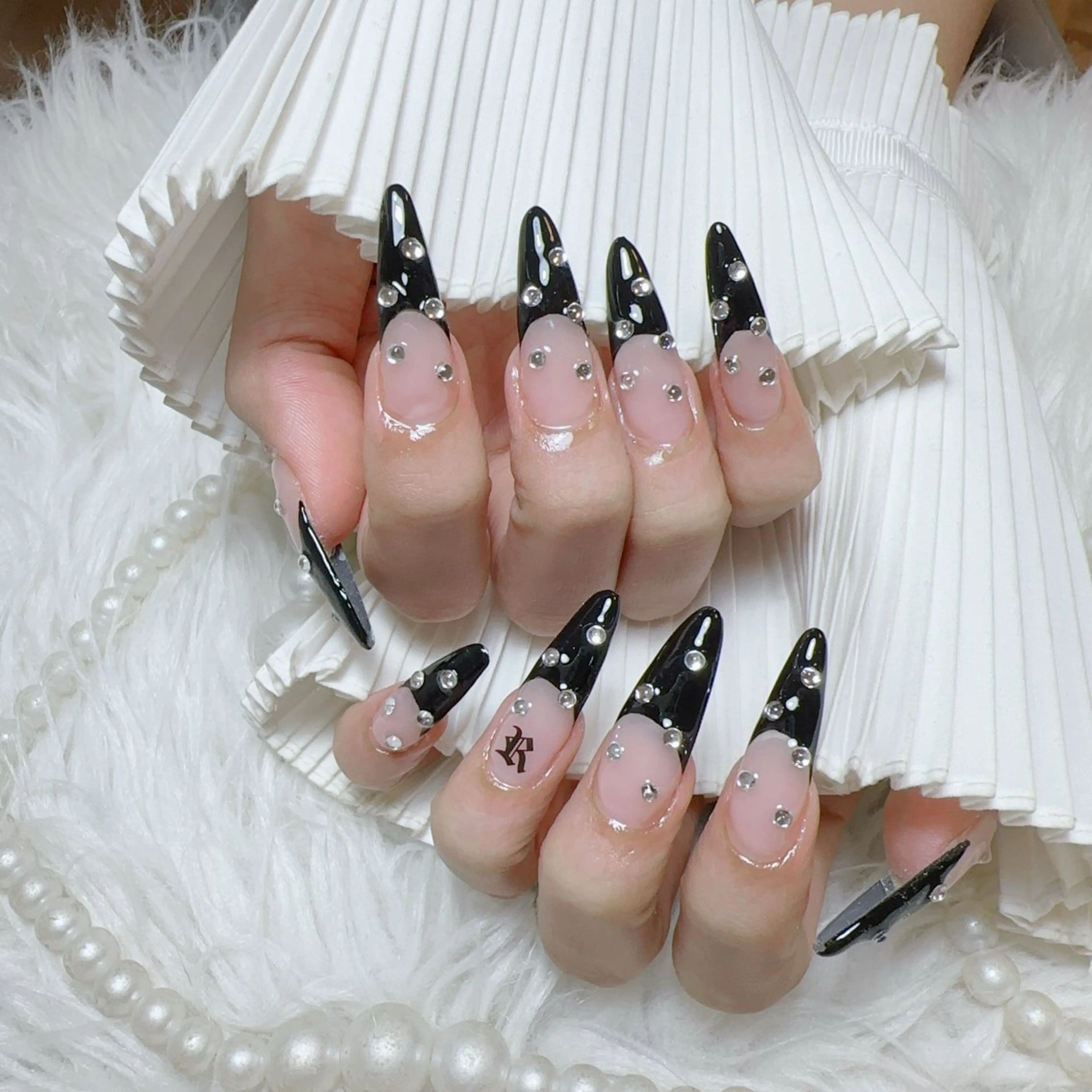 ネイル ハンドネイル ☁️Yun nail KiKi☁️のネイルデザイン