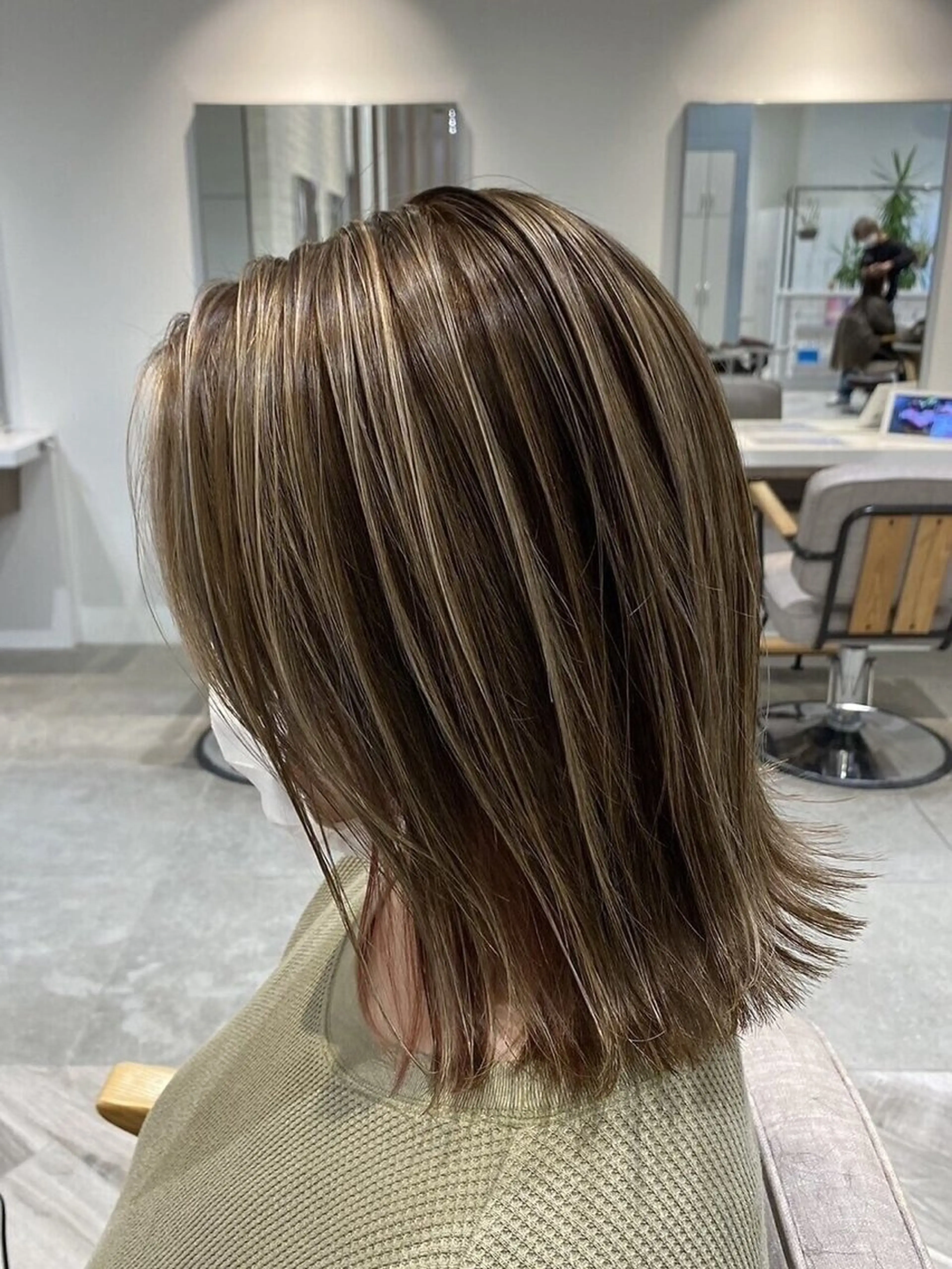 ミディアム カラー 骨格補正似合わせ カット阿部建のヘアスタイル