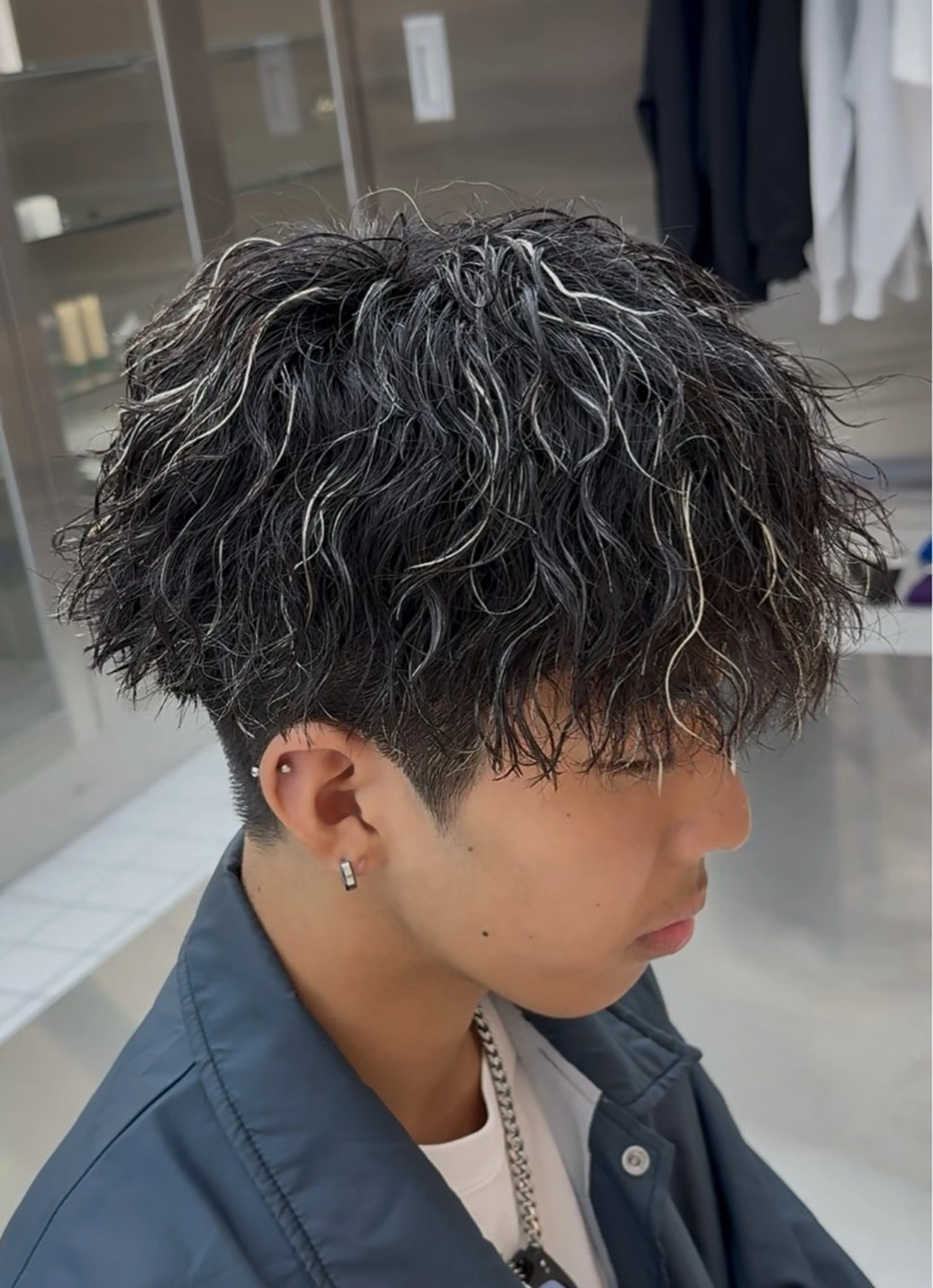 パーマ ツイストスパイラルパーマ スパイラルパーマ カット パーマ 松田 優斗のヘアスタイル