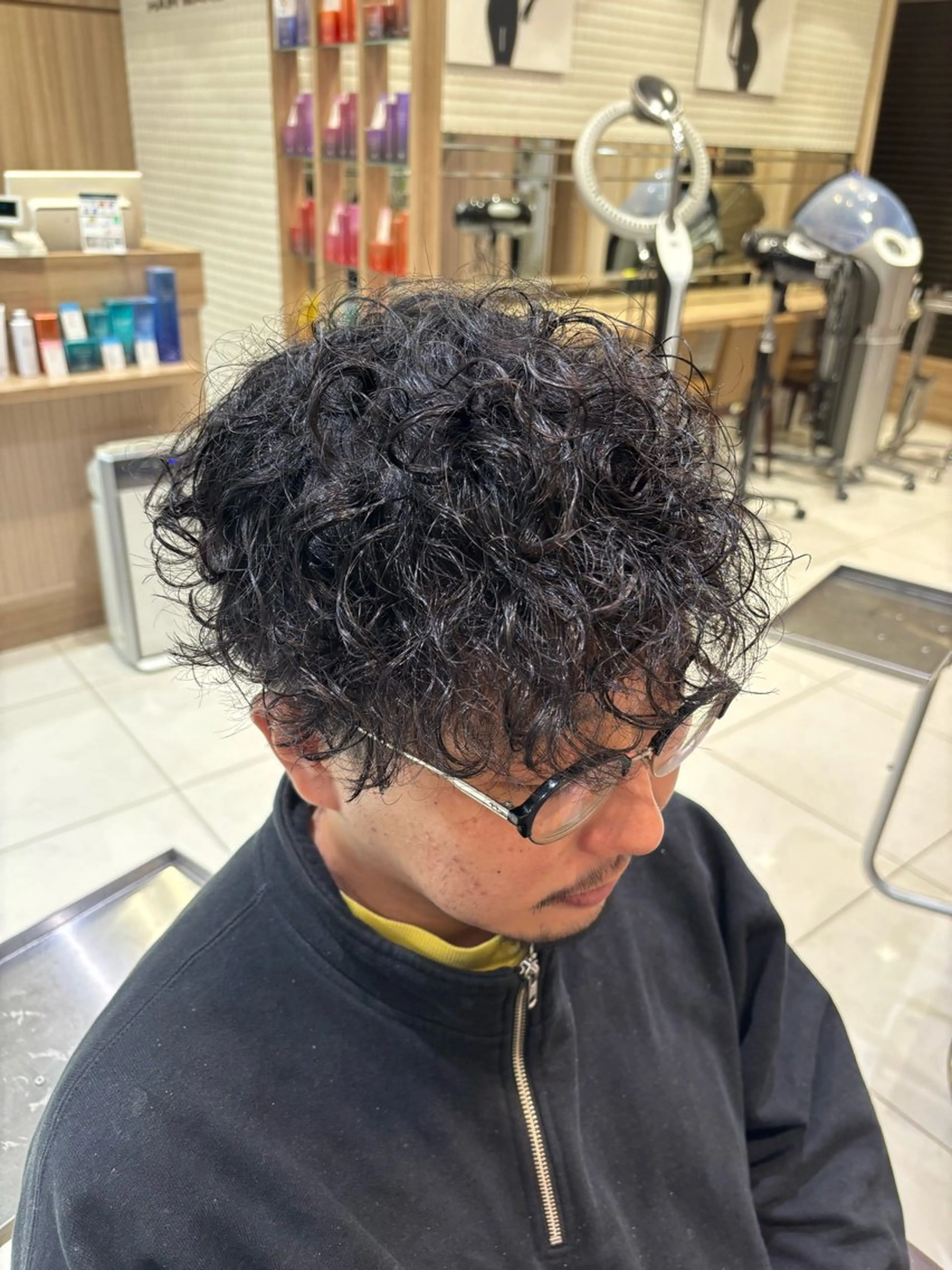 パーマ メンズ 波巻きスパイラル・ カルマ/aoiのヘアスタイル