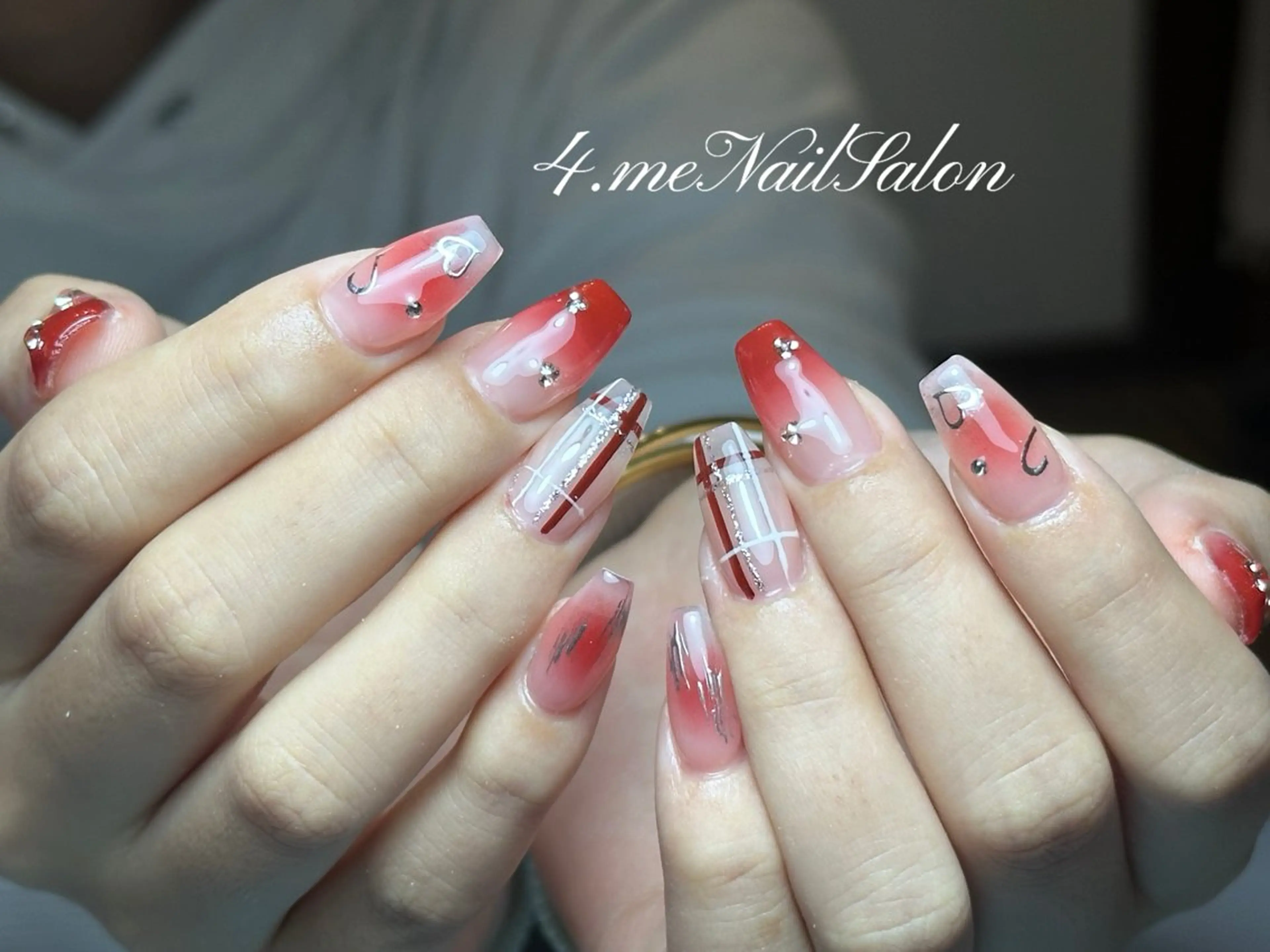 ネイル フラワーネイル キラキラネイル 韓国ネイル オフィスネイル ピンク ハンドネイル KI NAのネイルデザイン