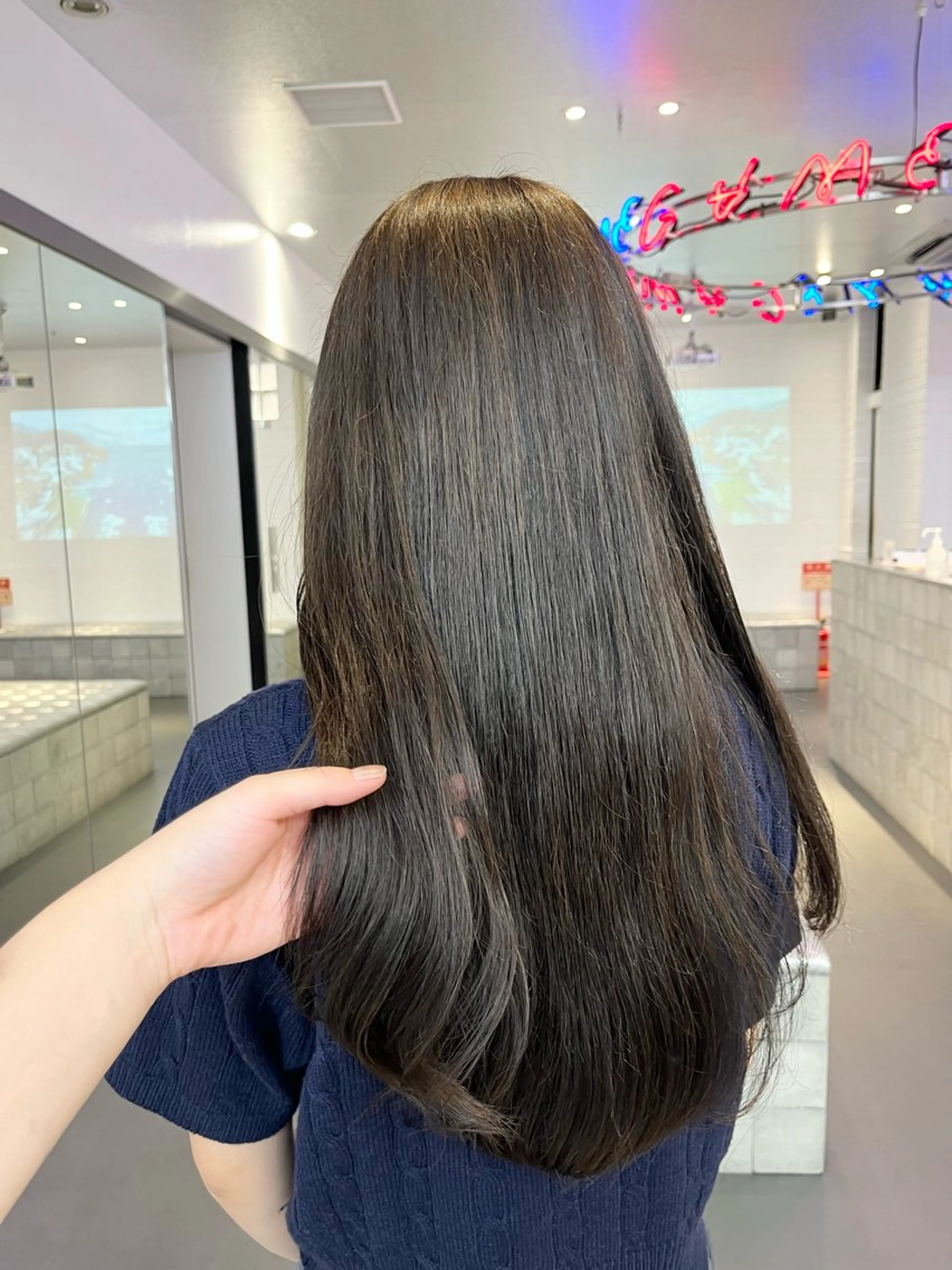 カラー RUA 🪽🤍のヘアスタイル