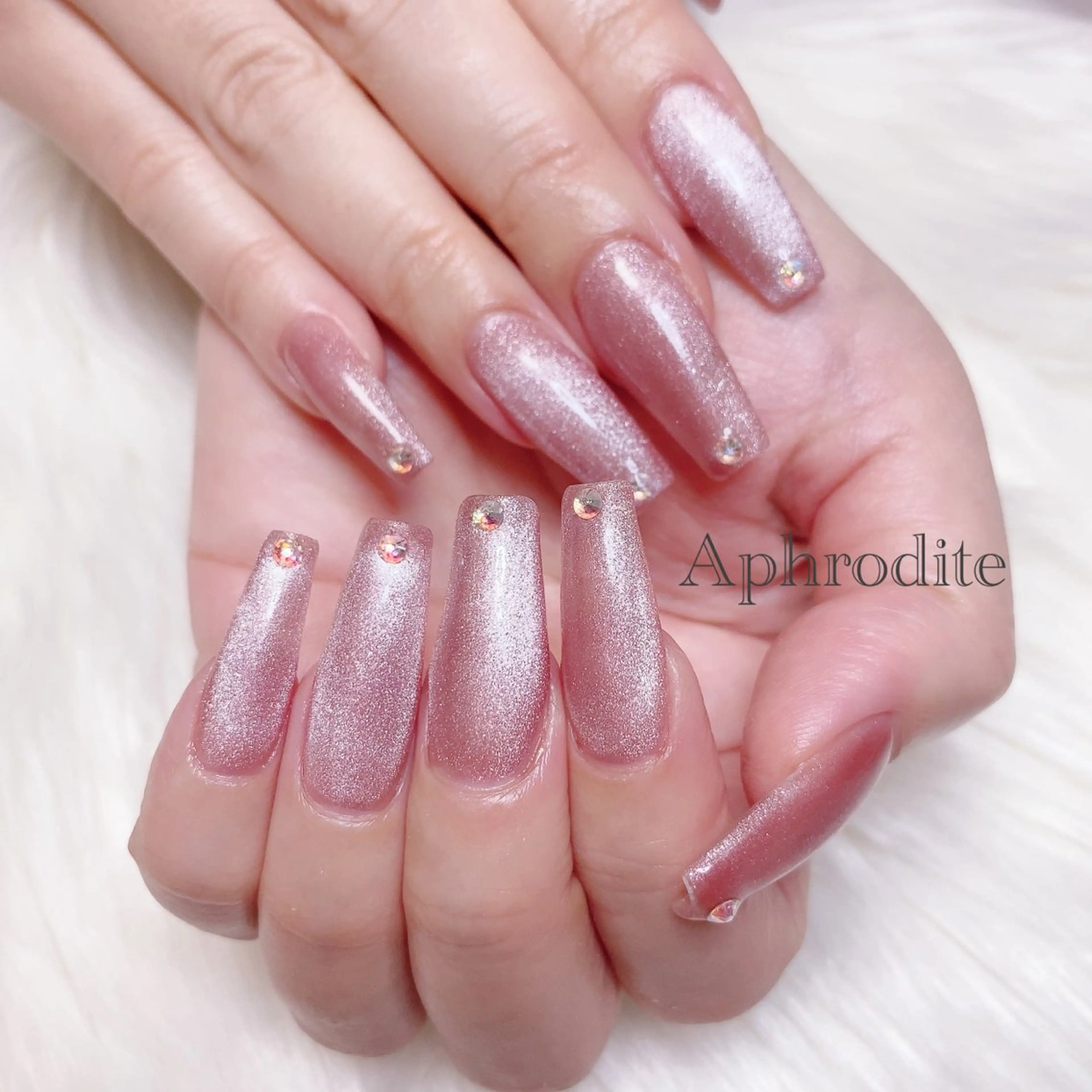 ネイル Aphrodite パラジェル認定サロンのネイルデザイン