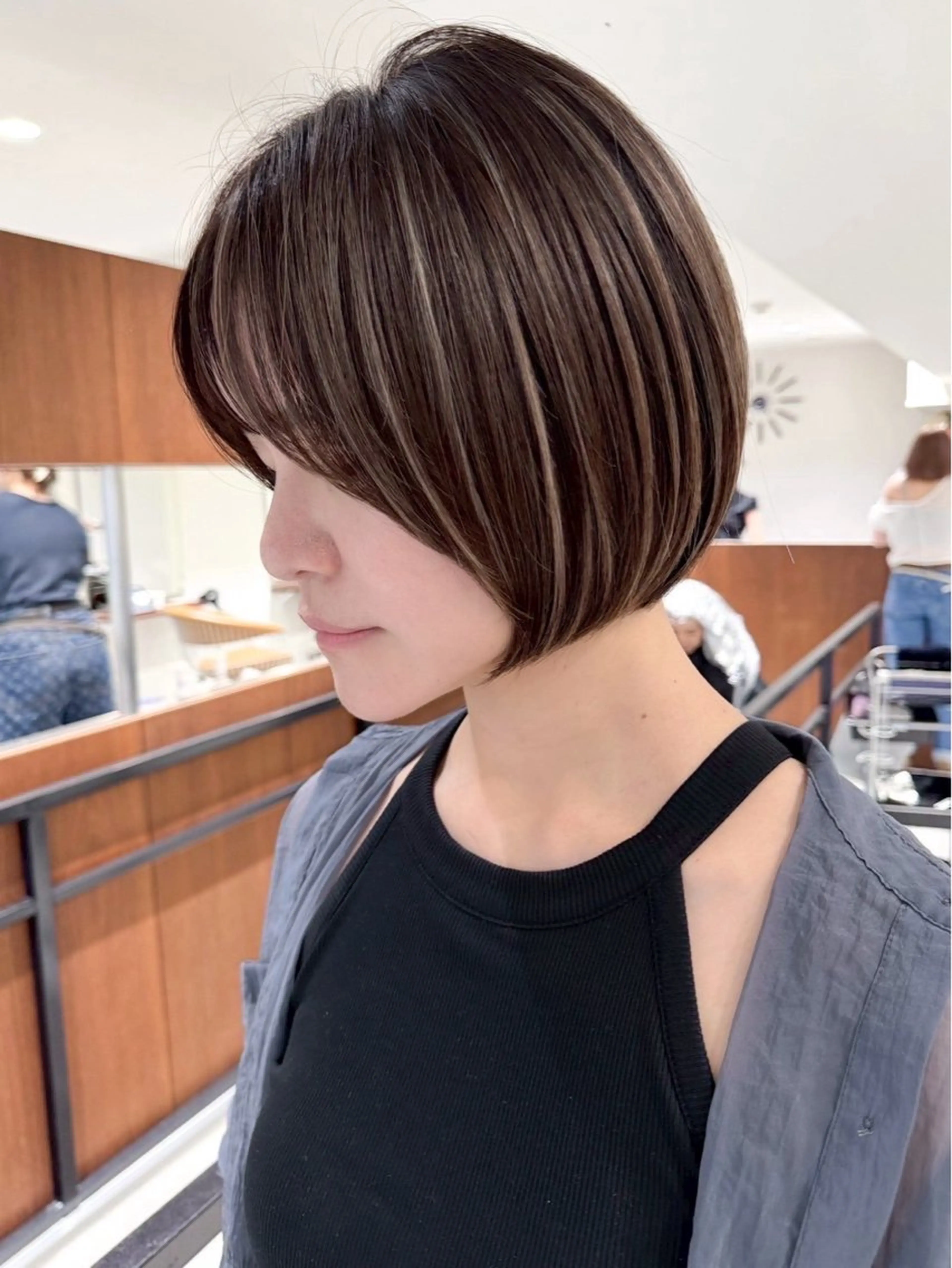 ミディアム カラー ショートボブ ハイライトカラー ボブ ハイライト 🌈透明感カラー🌈 🌟吉田祐介🌟のヘアスタイル