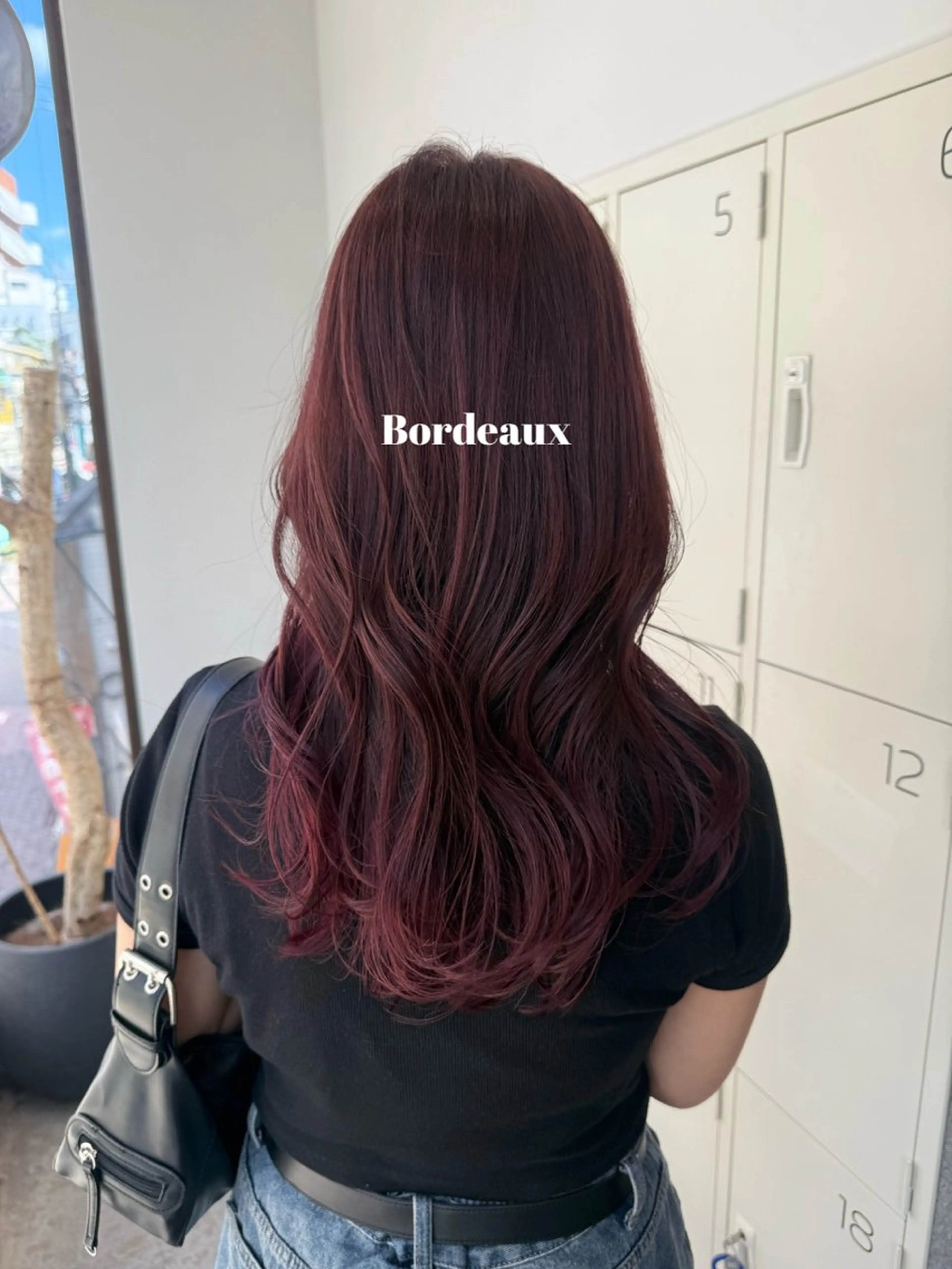 セミロング カラー ボルドーカラー ヘアカラー Kana 🍋 ハイトーン【高円寺】のヘアスタイル