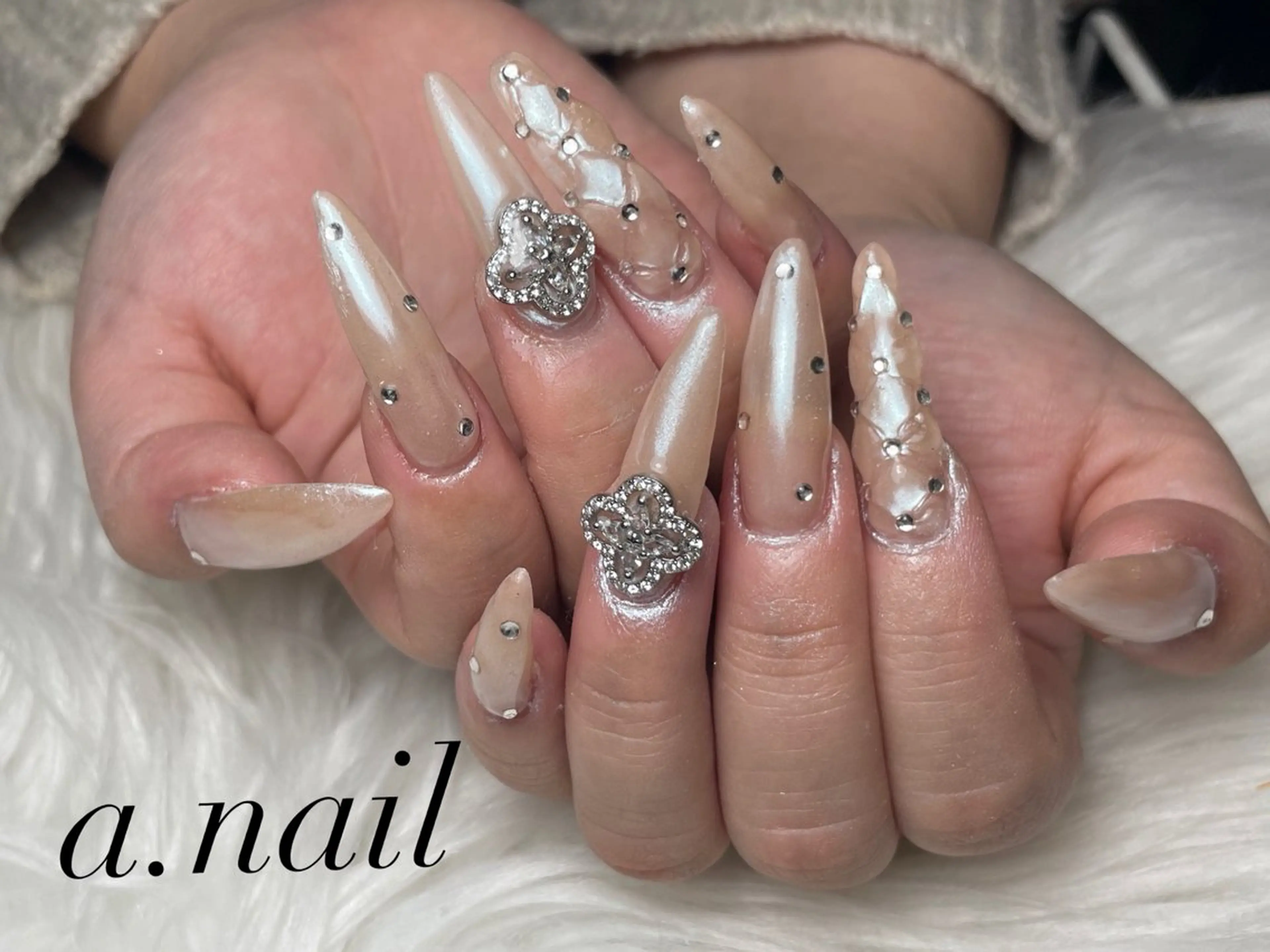 ネイル ハンドネイル 727 nailのネイルデザイン