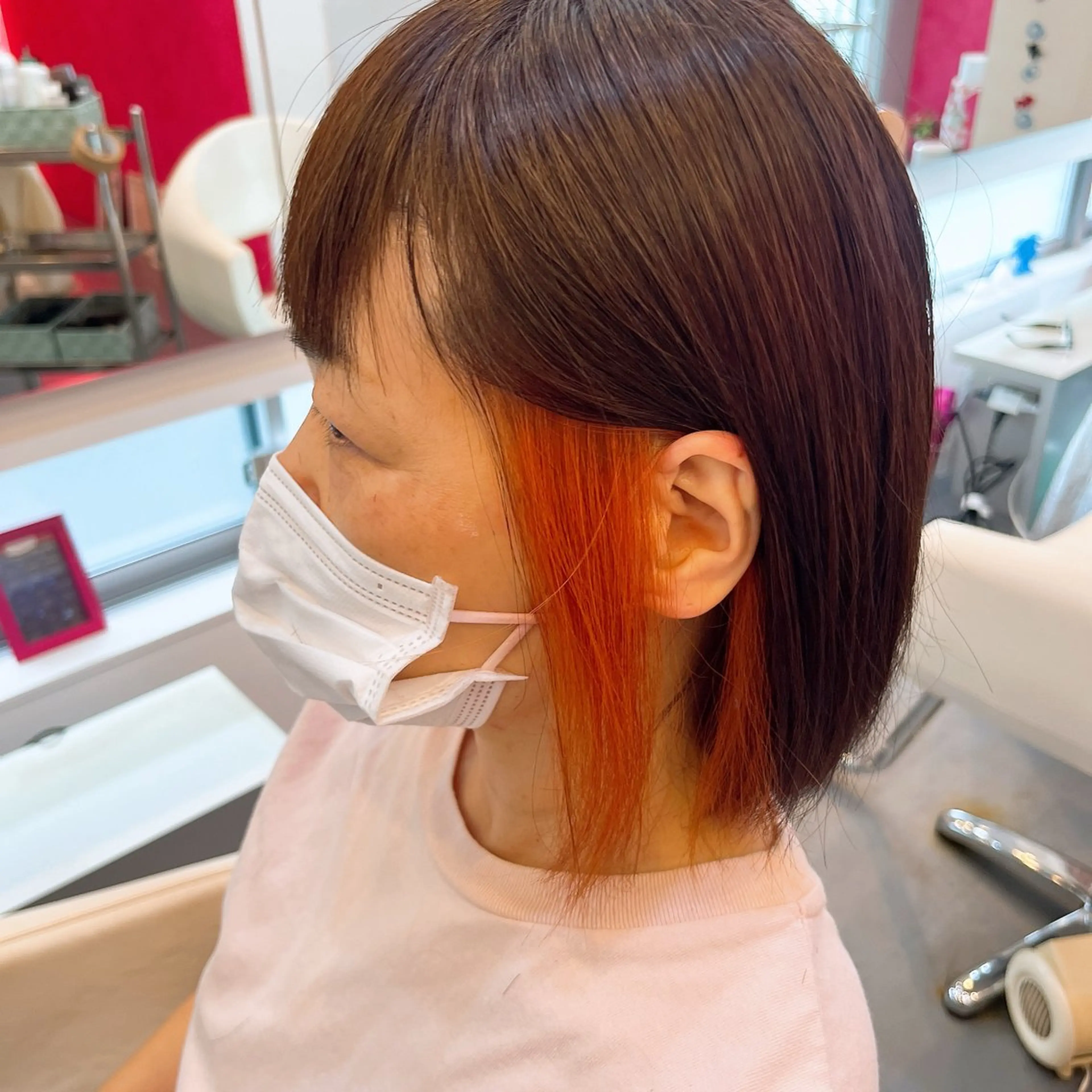 ショート カラー イヤリングカラー インナーカラー ボブ ロサ・ロセット所属・たぢ みずほのヘアスタイル