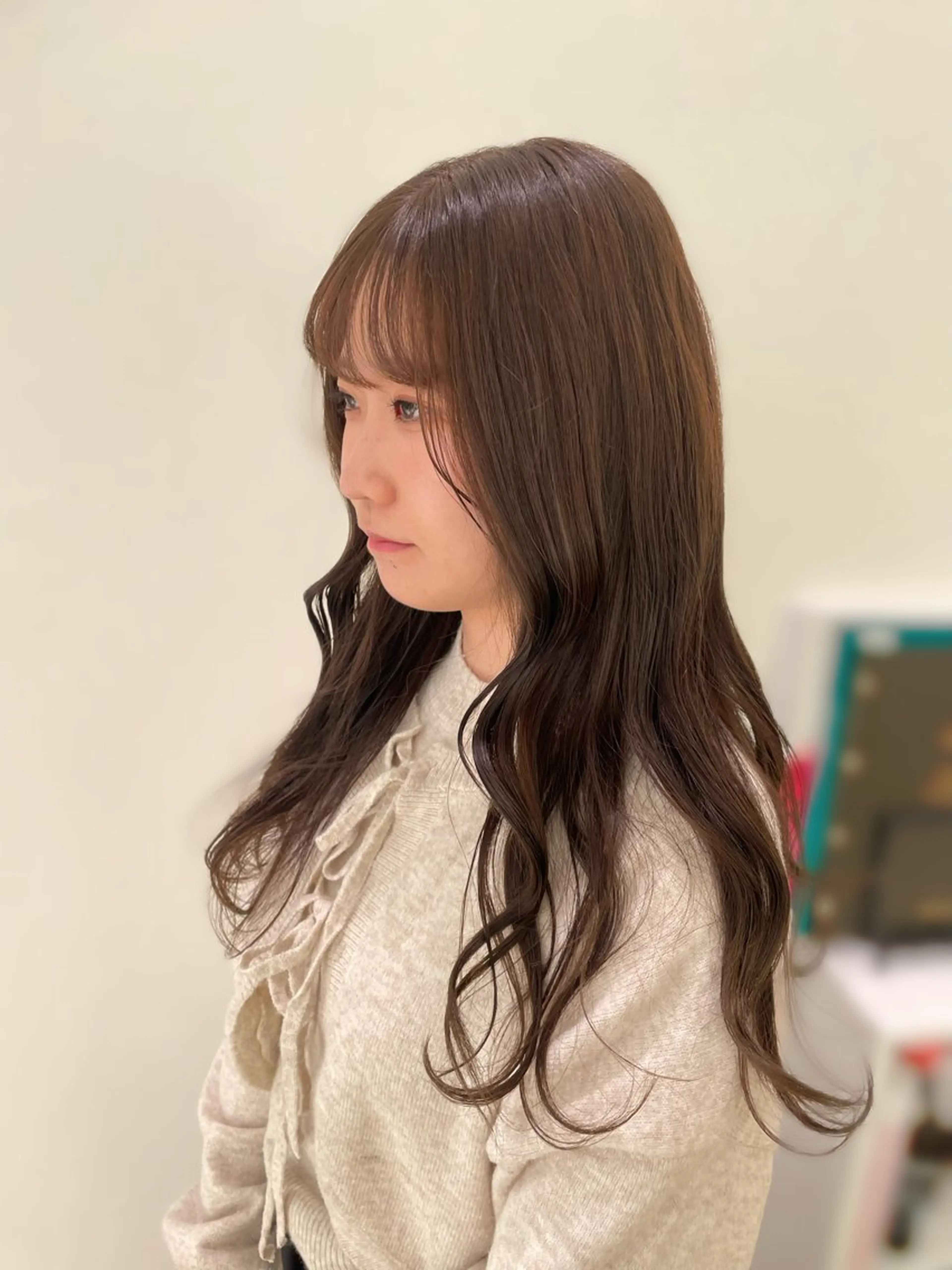 ロング カラー ベージュカラー 透明感カラー イルミナカラー オリーブベージュ ツヤ髪カラー🩷 田中愛莉のヘアスタイル