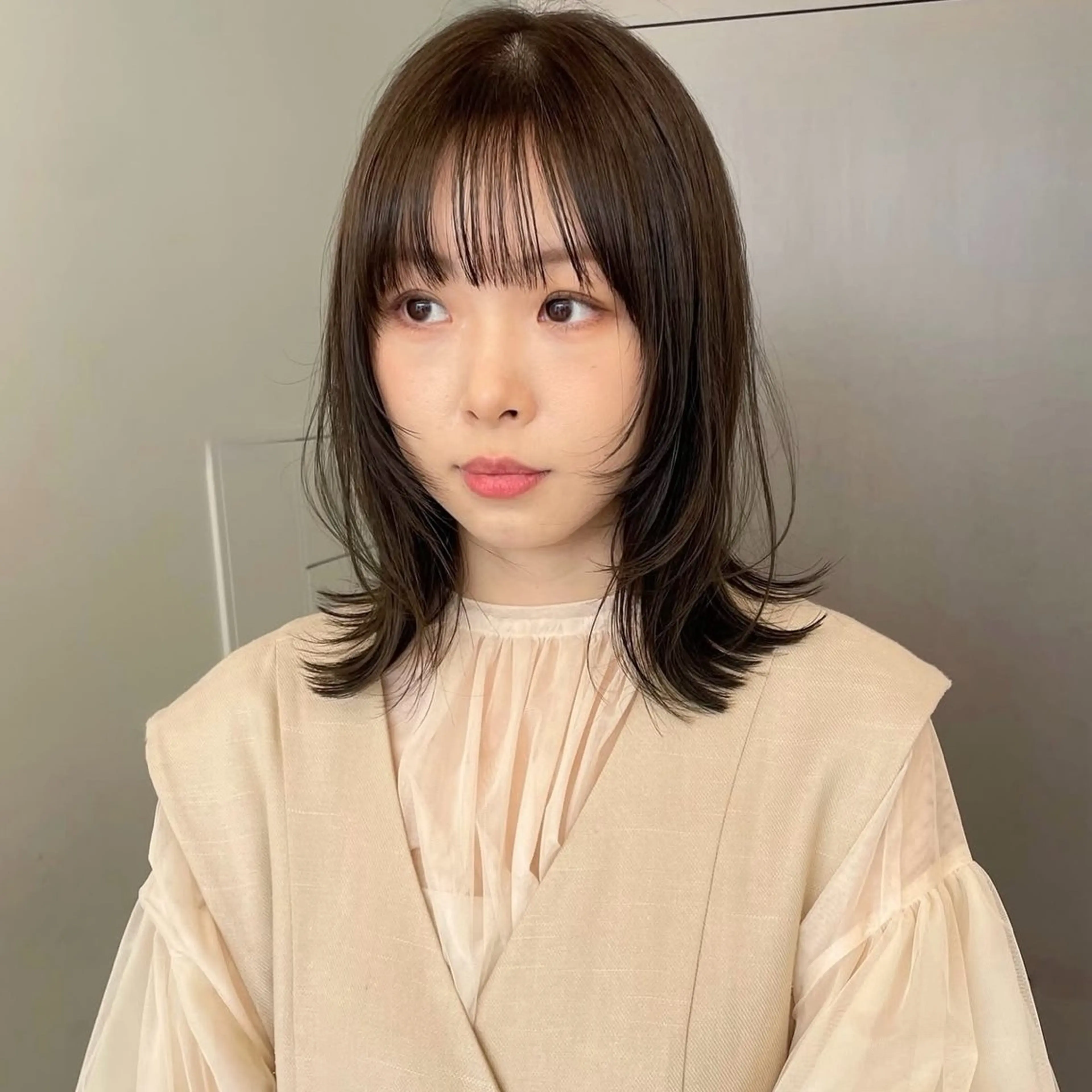 セミロング カラー 透明感カラー ヘアカラー レイヤーカット/暖色 カラー/mao🎀のヘアスタイル