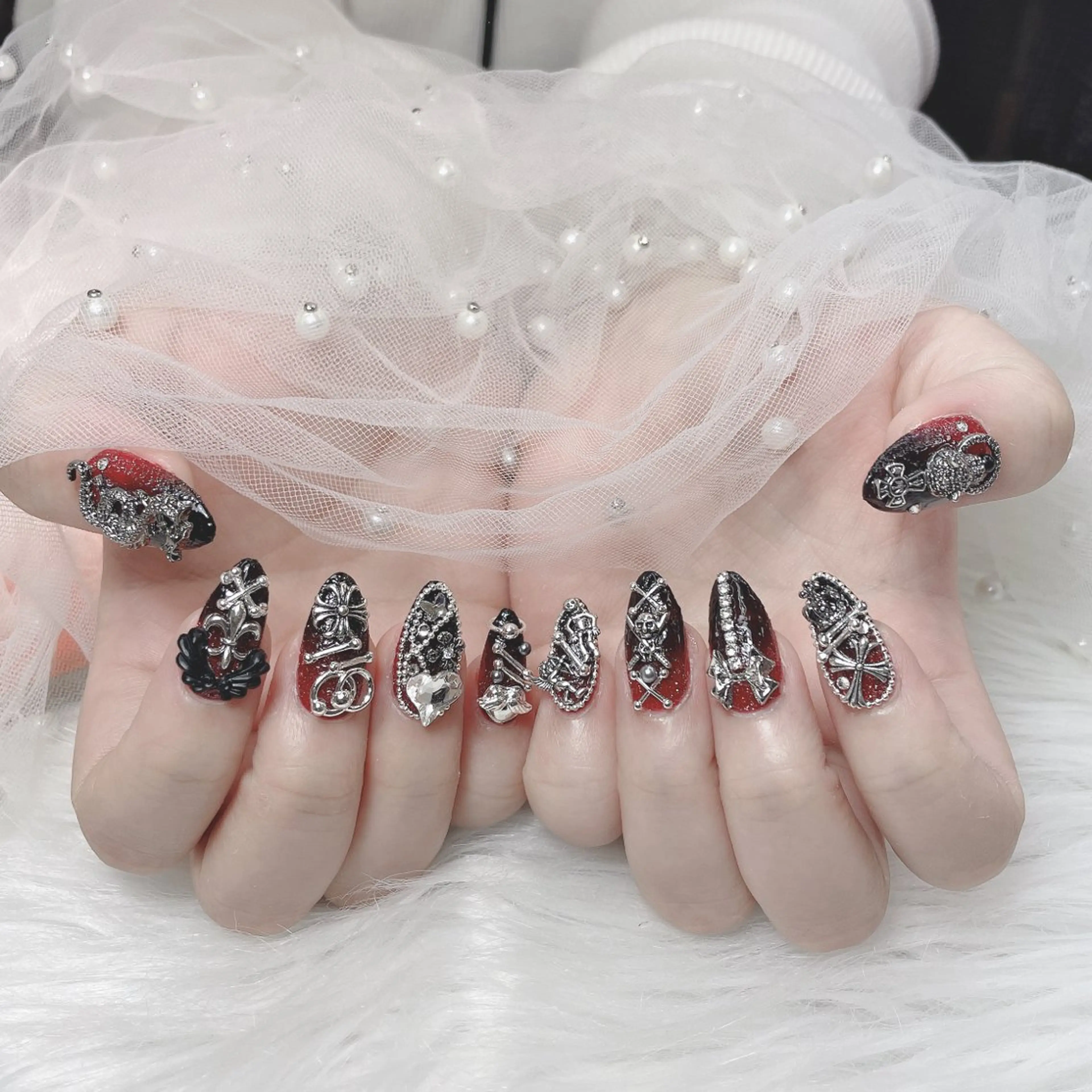 ネイル オーロラネイル 成人式 フレンチネイル ハート 韓国ネイル ハンドネイル Melody Nail所属・Melody  3D/スカルプ専門店のネイルデザイン