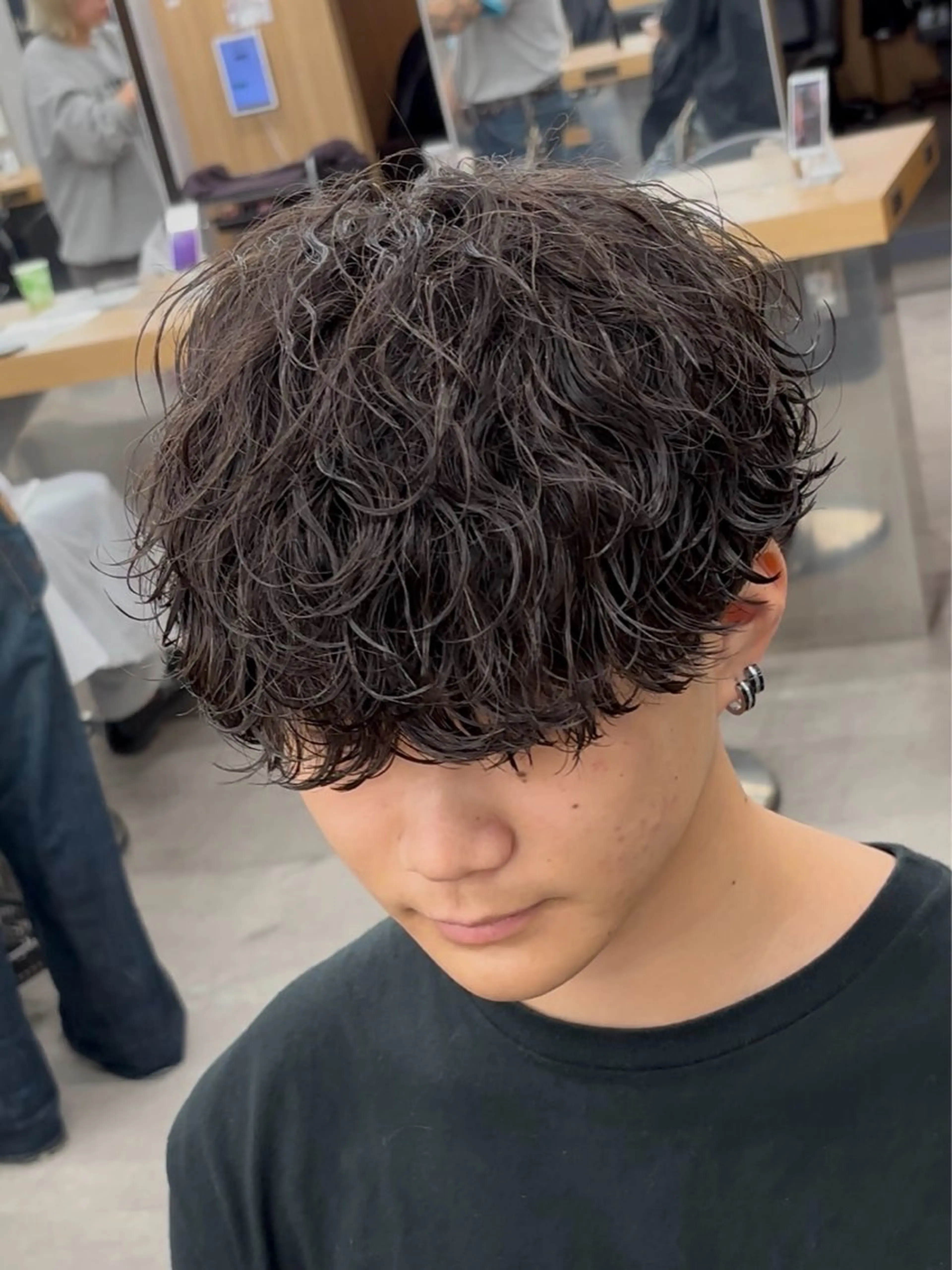 パーマ メンズ 女子ウケNo.1メン ズヘアー流行先端🌈のヘアスタイル