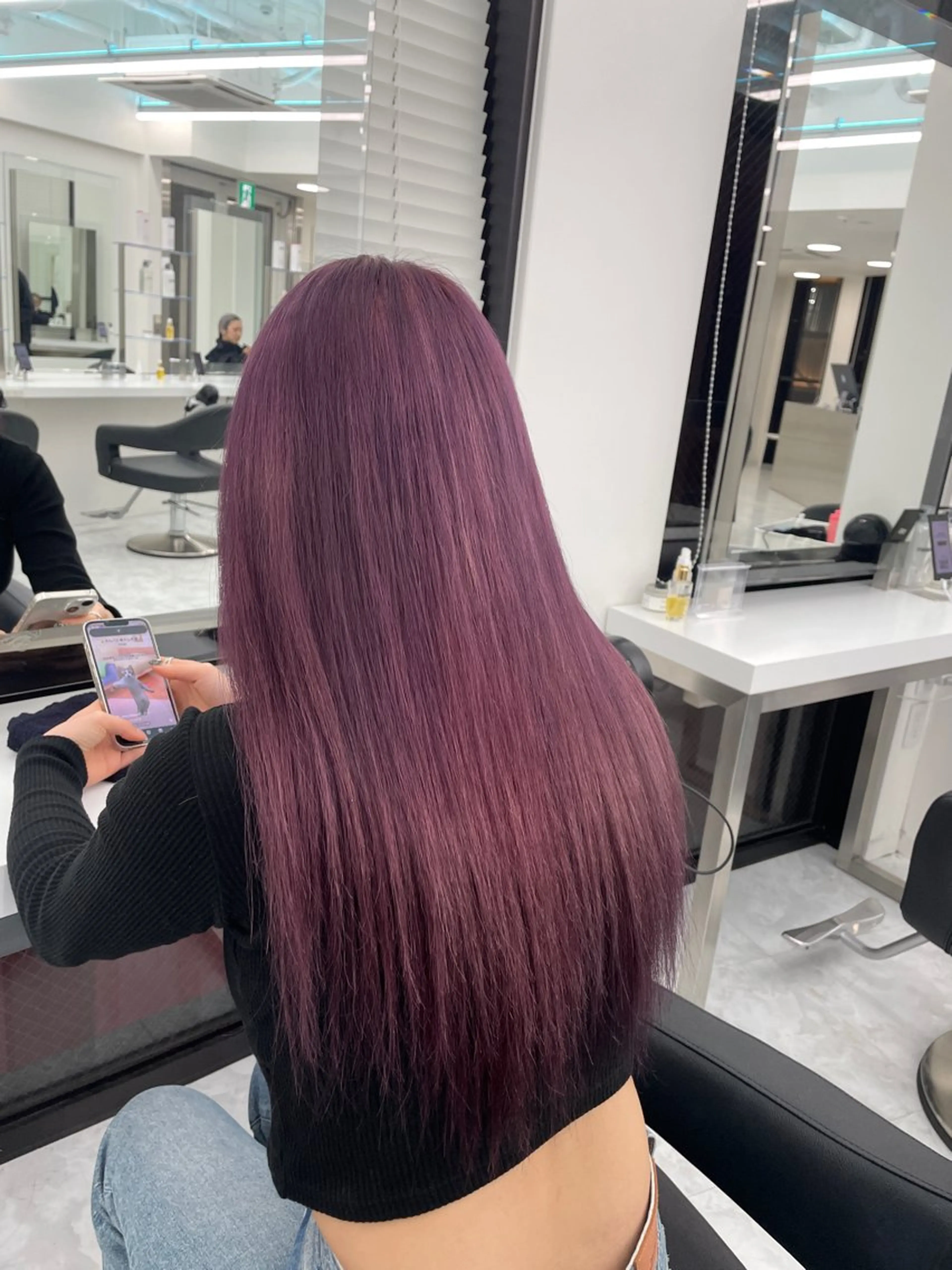 ロング ヘアカラー 大人上品🤍明るめ ベージュ🤍REOのヘアスタイル