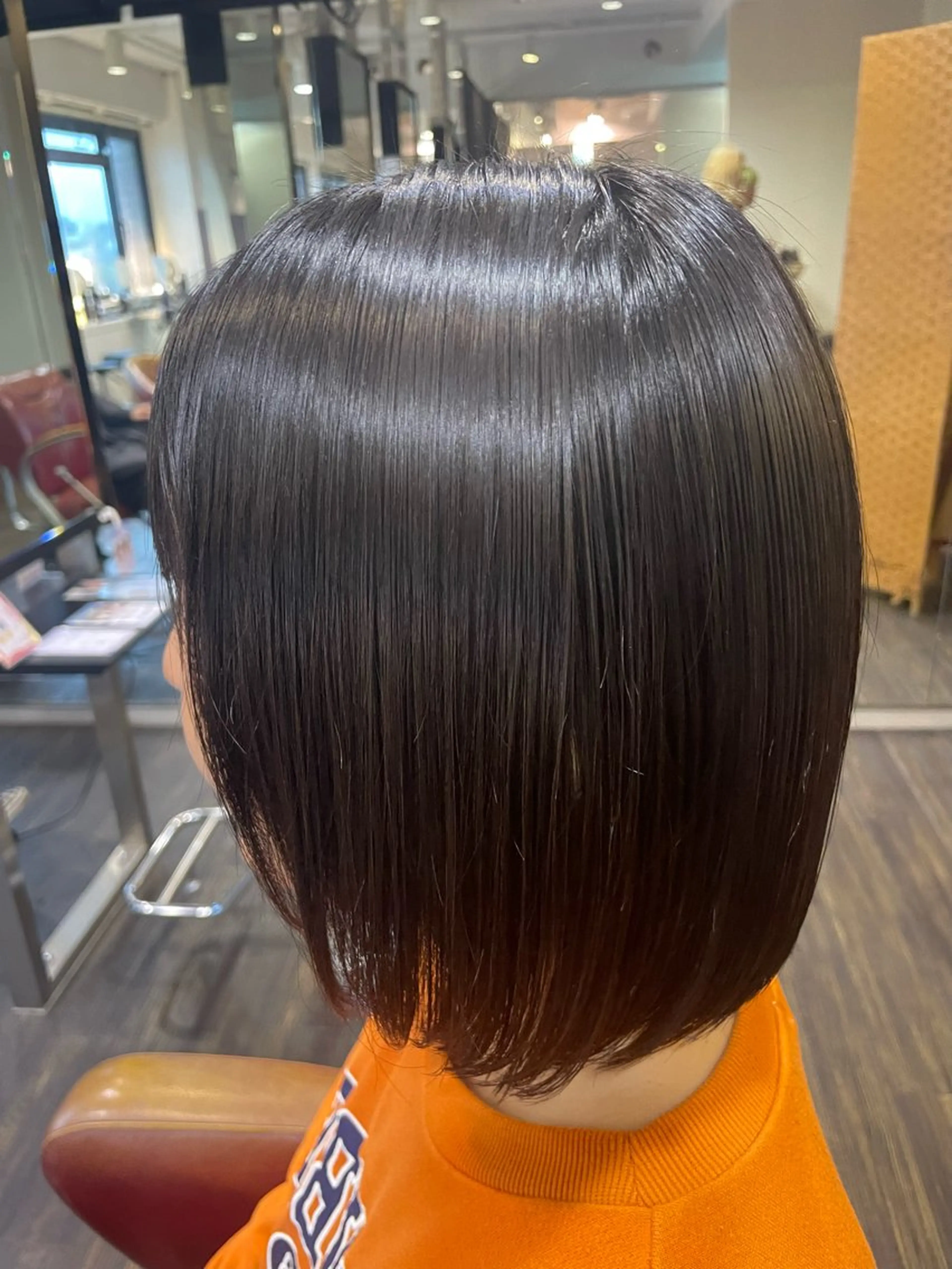 ミディアム ボブ カット 佐藤 綾郁のヘアスタイル