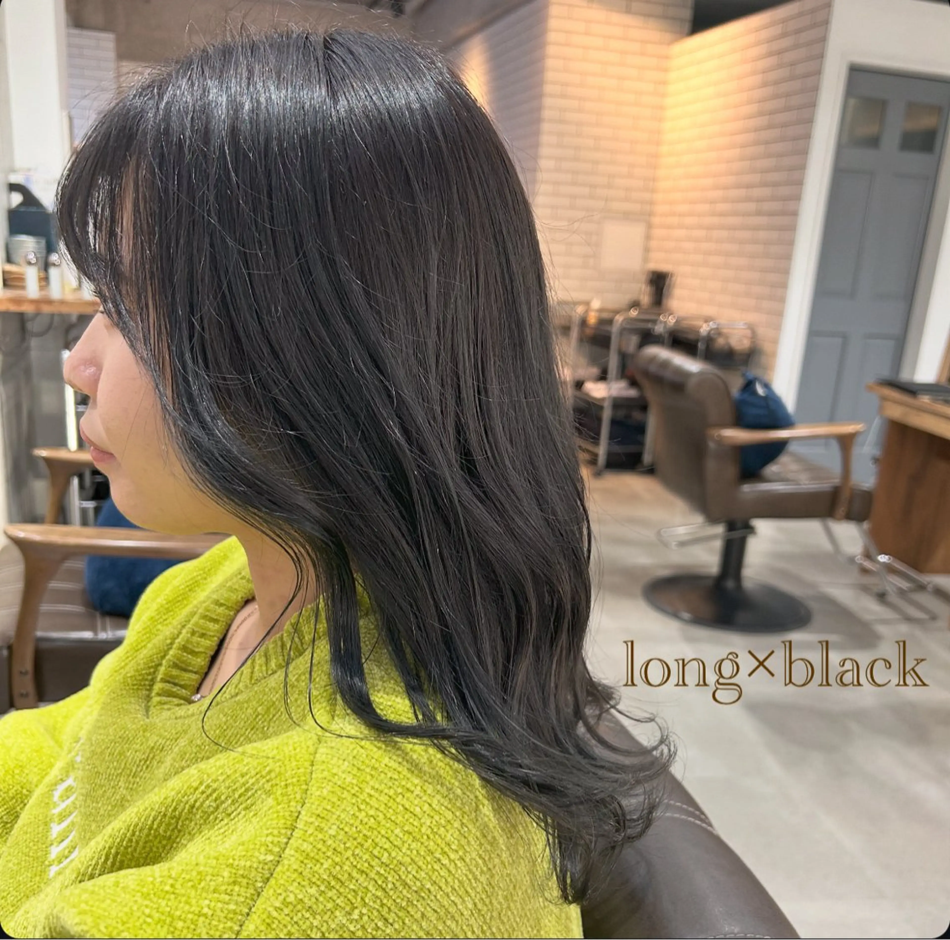 ロング カラー ヘアカラー トリートメント Eri .のヘアスタイル