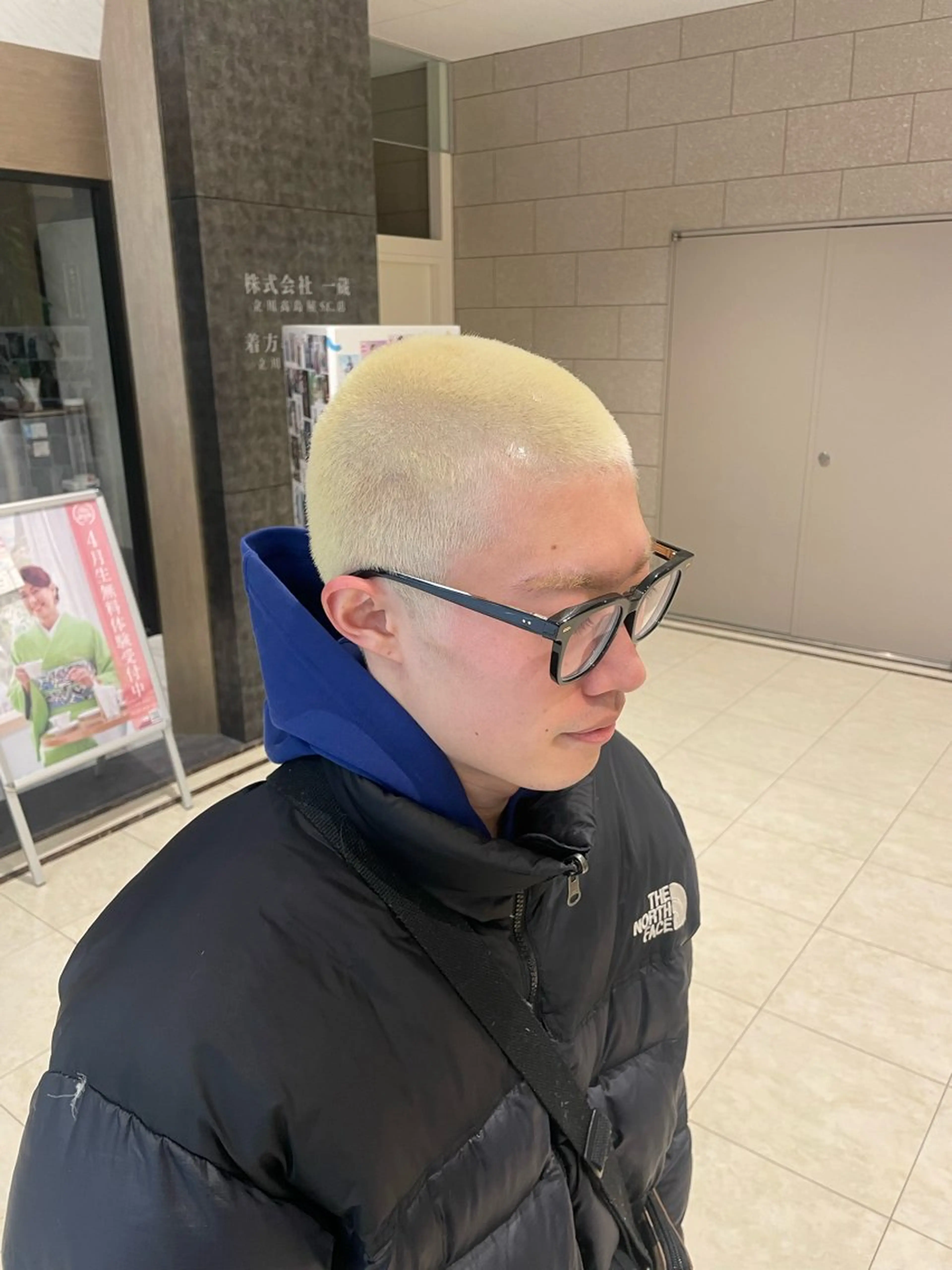 ショート カラー メンズ メンズハイトーン ハイトーンカラー ZENKO立川高島屋S.C所属・岩崎 唯人のヘアスタイル