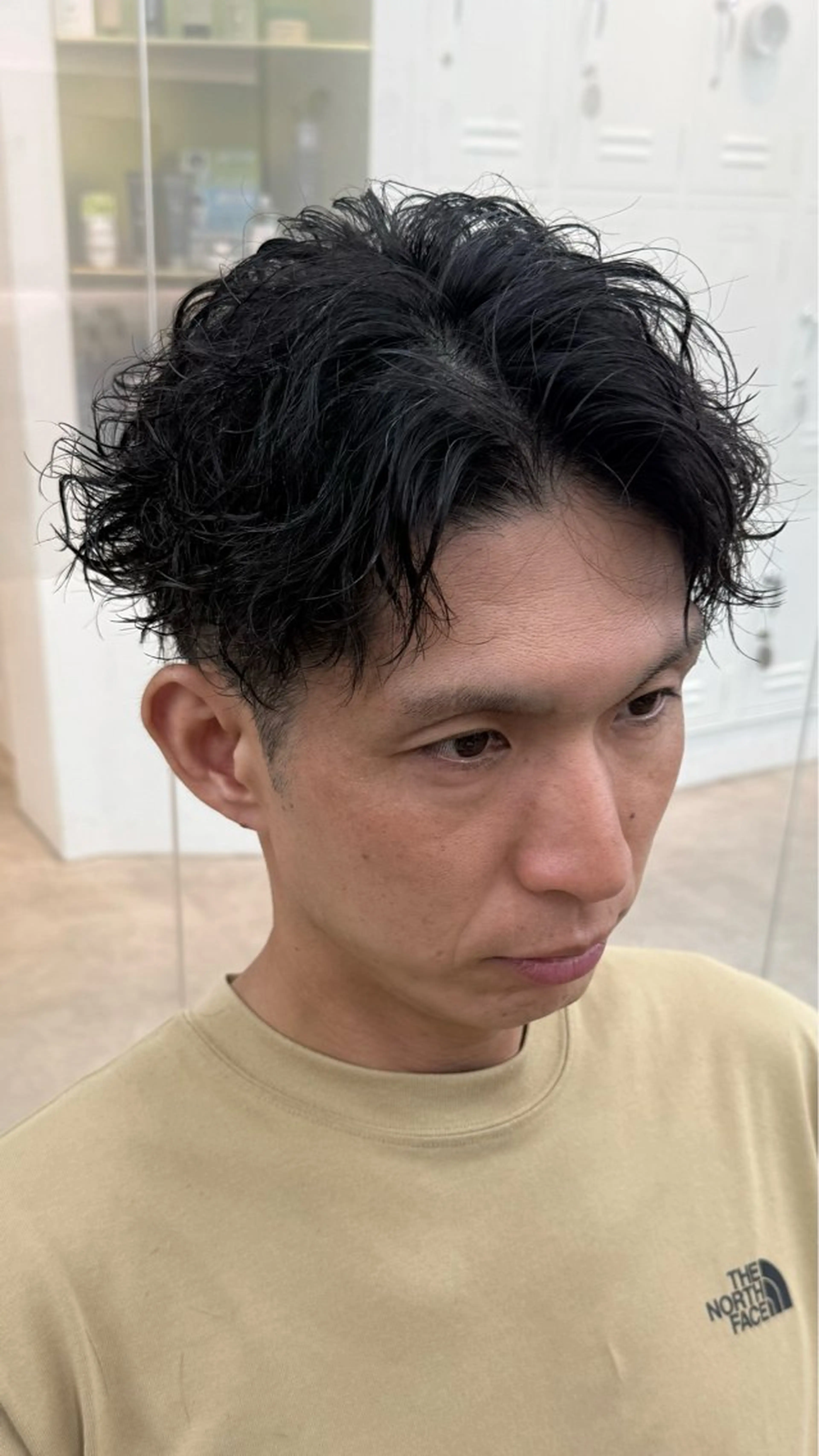 ショート カラー パーマ メンズ キッズ メンズパーマ メンズツイストパーマ ツイストパーマ 栄💗メンズパーマ｜ ハイトーン｜haruのヘアスタイル